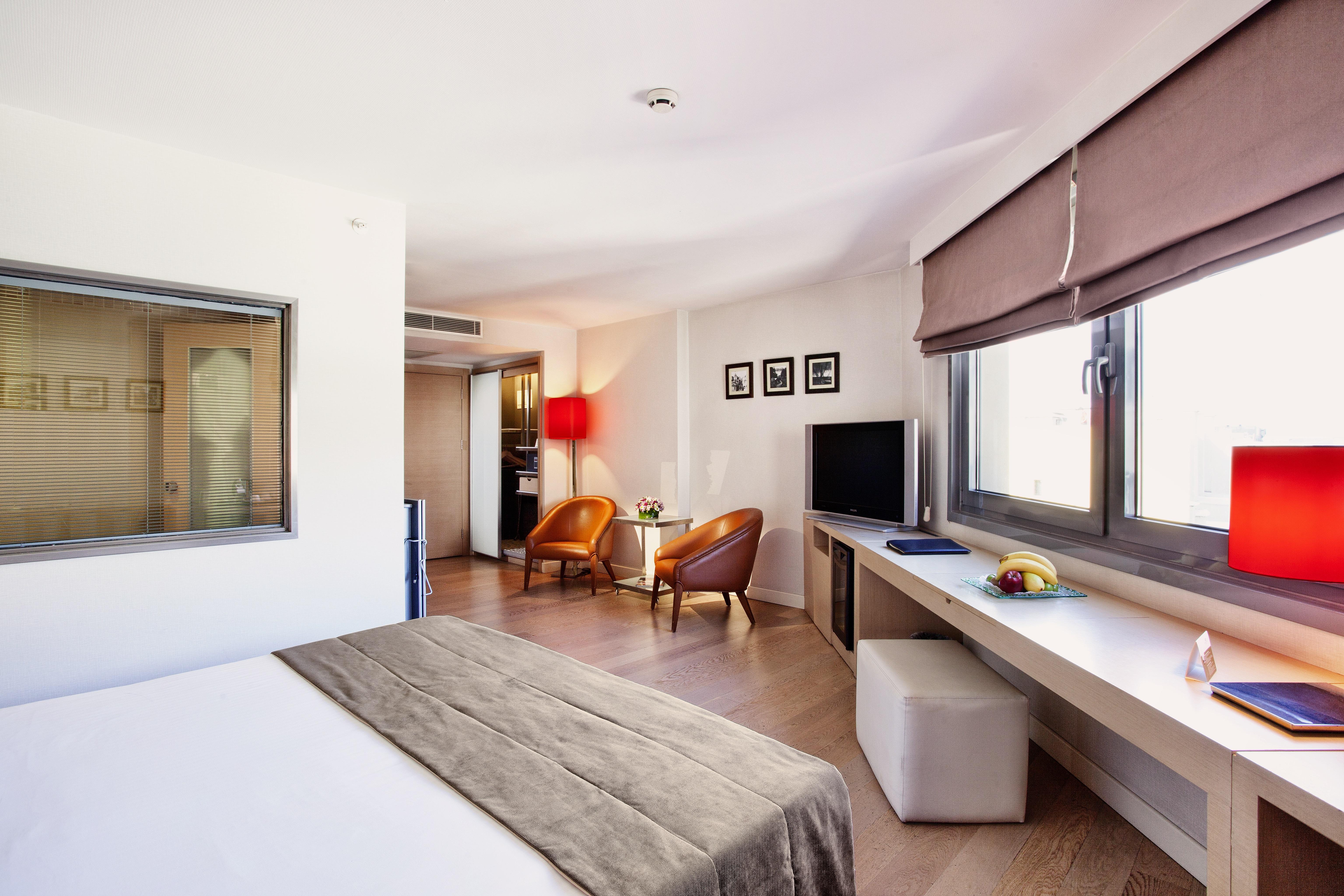 Hotel Eresin Taxim & Premier 4*