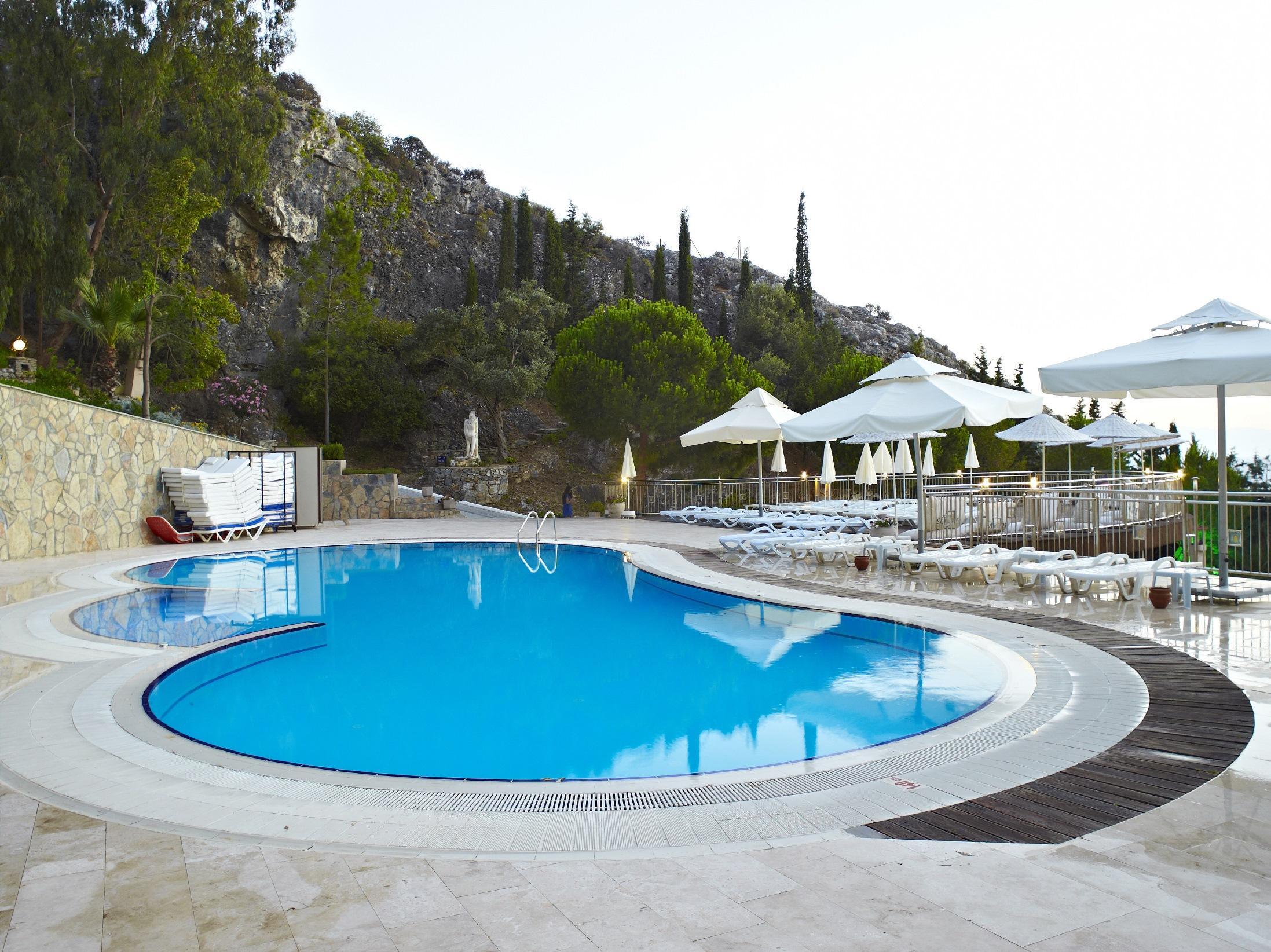Alkoclar Adakule Resort 5*