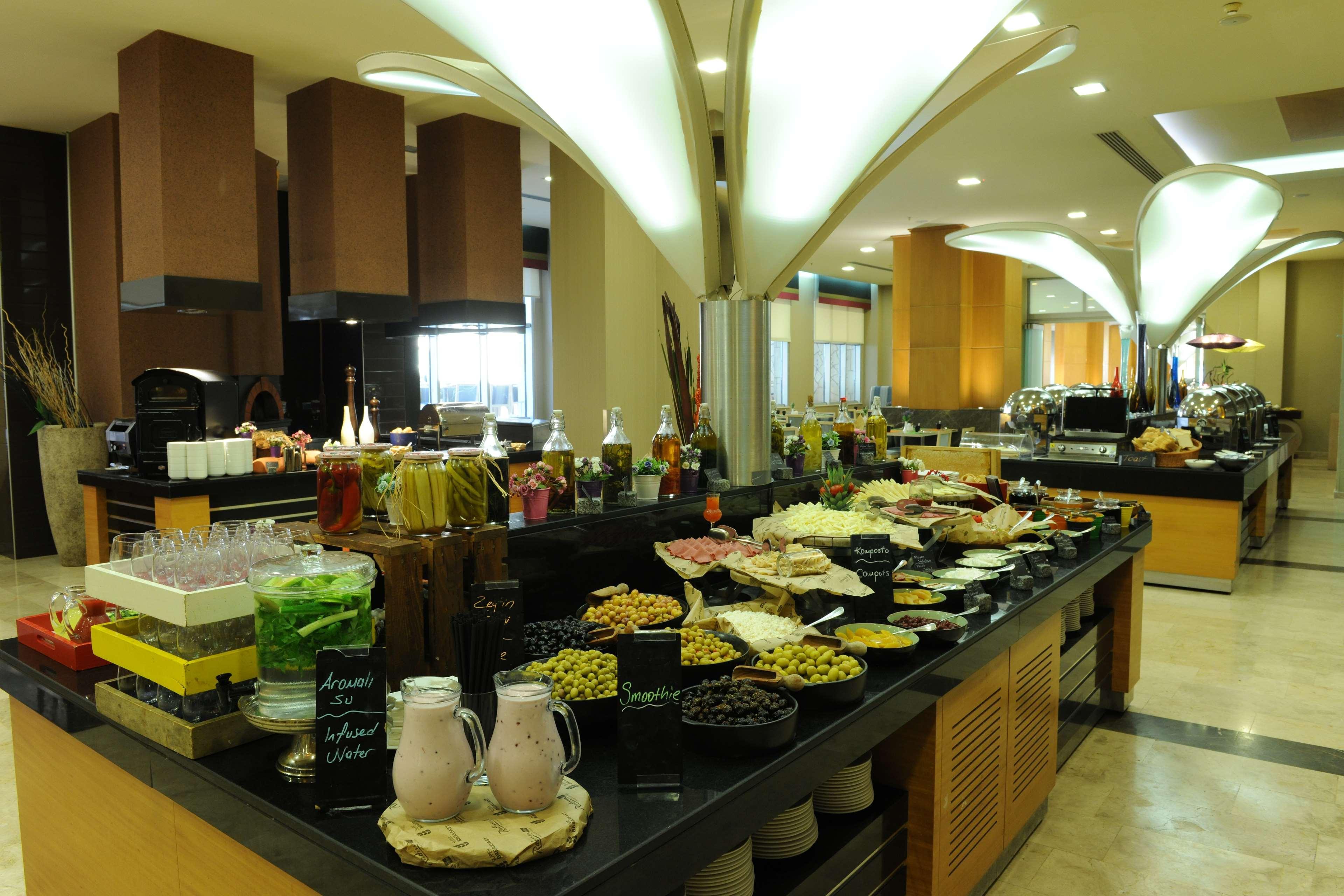 Radisson Blu & 5*