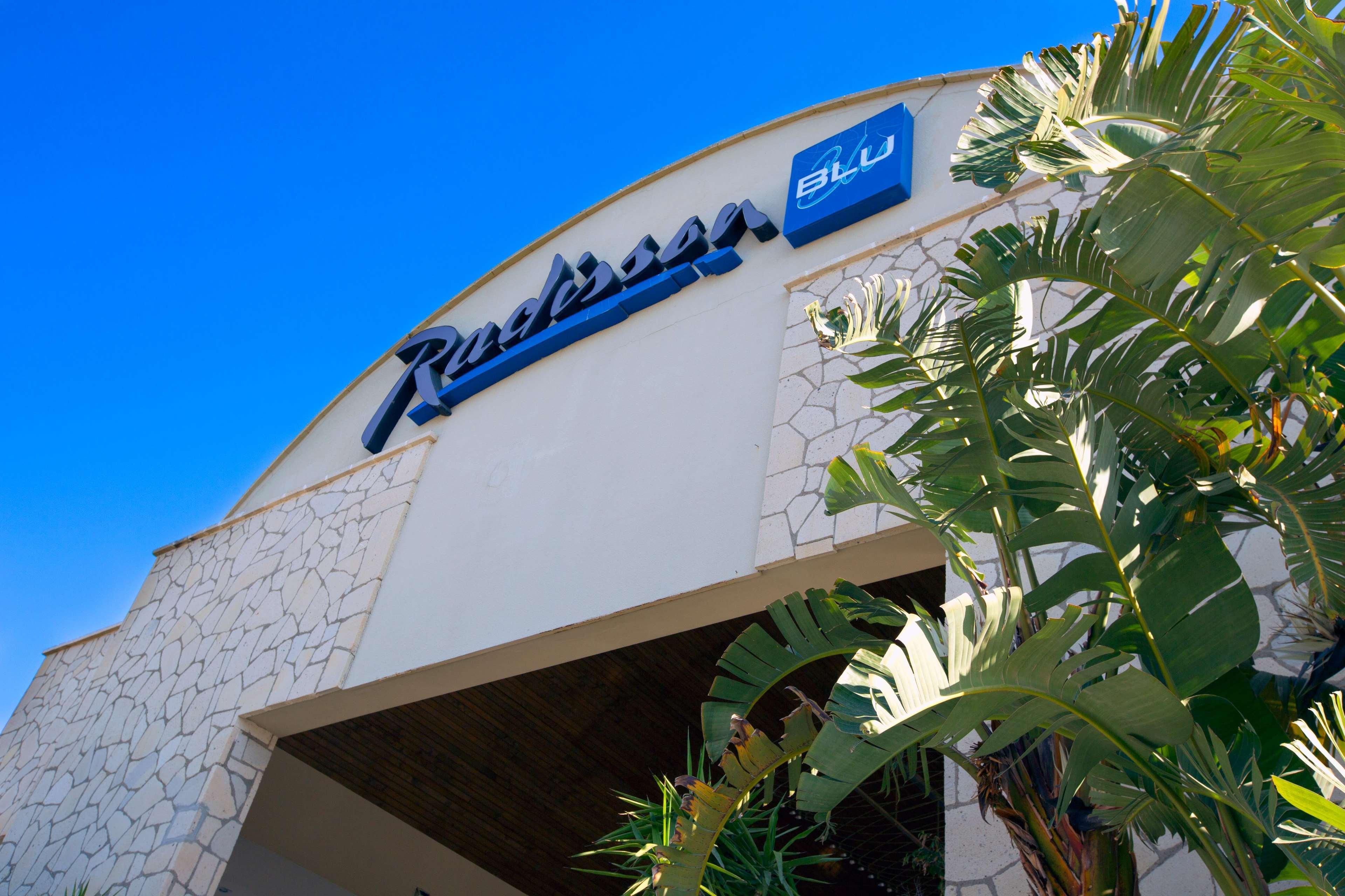 Radisson Blu & 5*