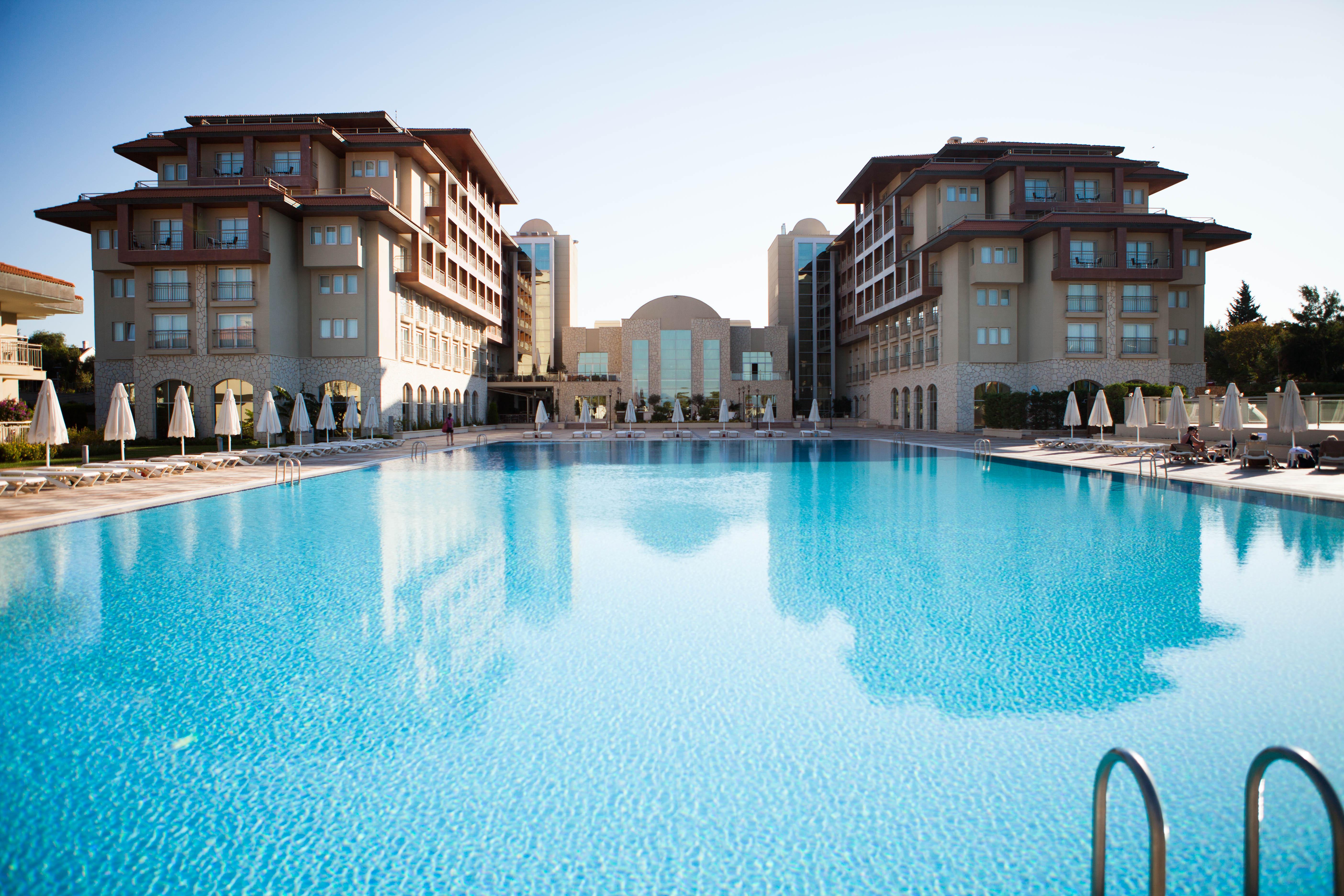 Radisson Blu & 5*