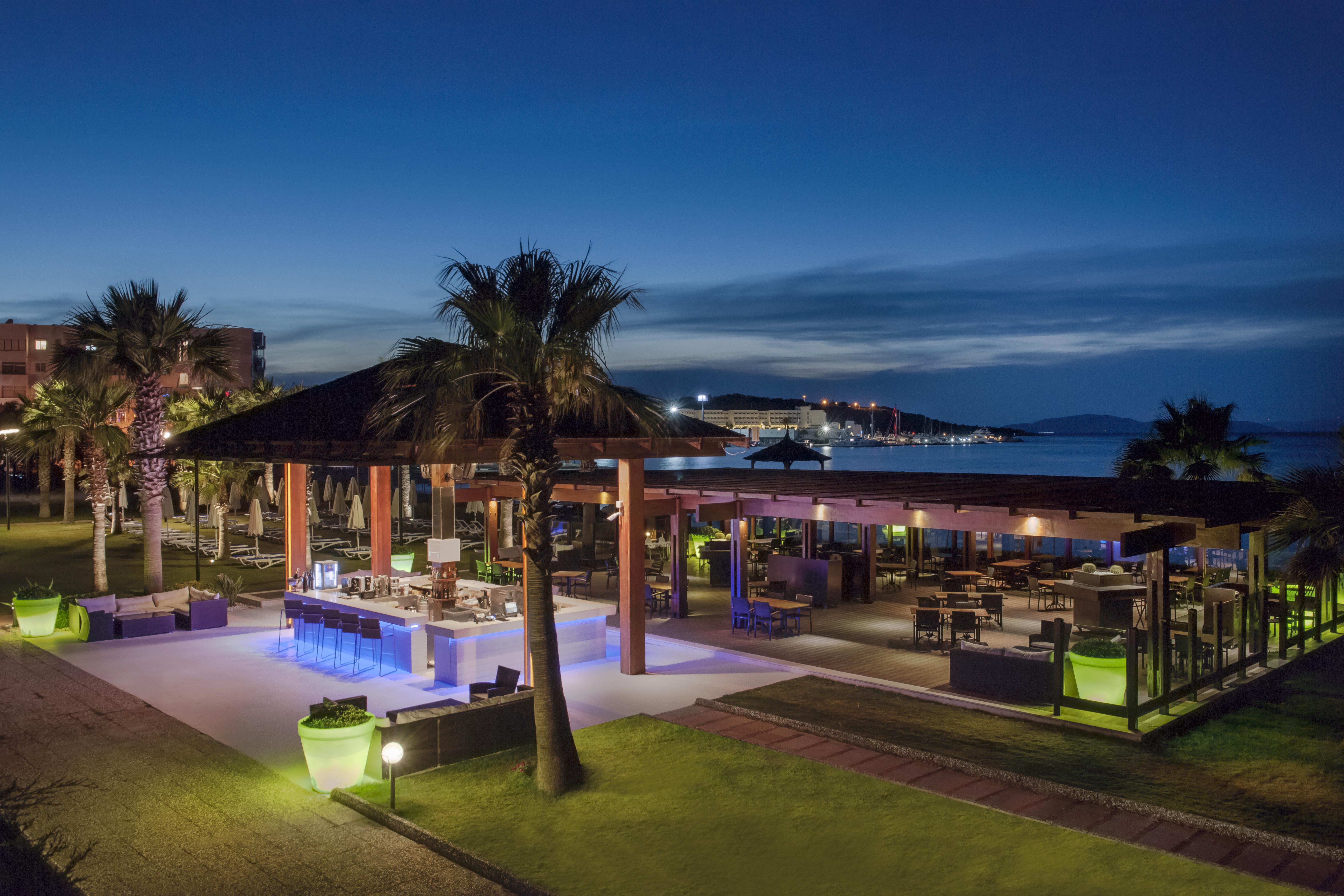Radisson Blu & 5*