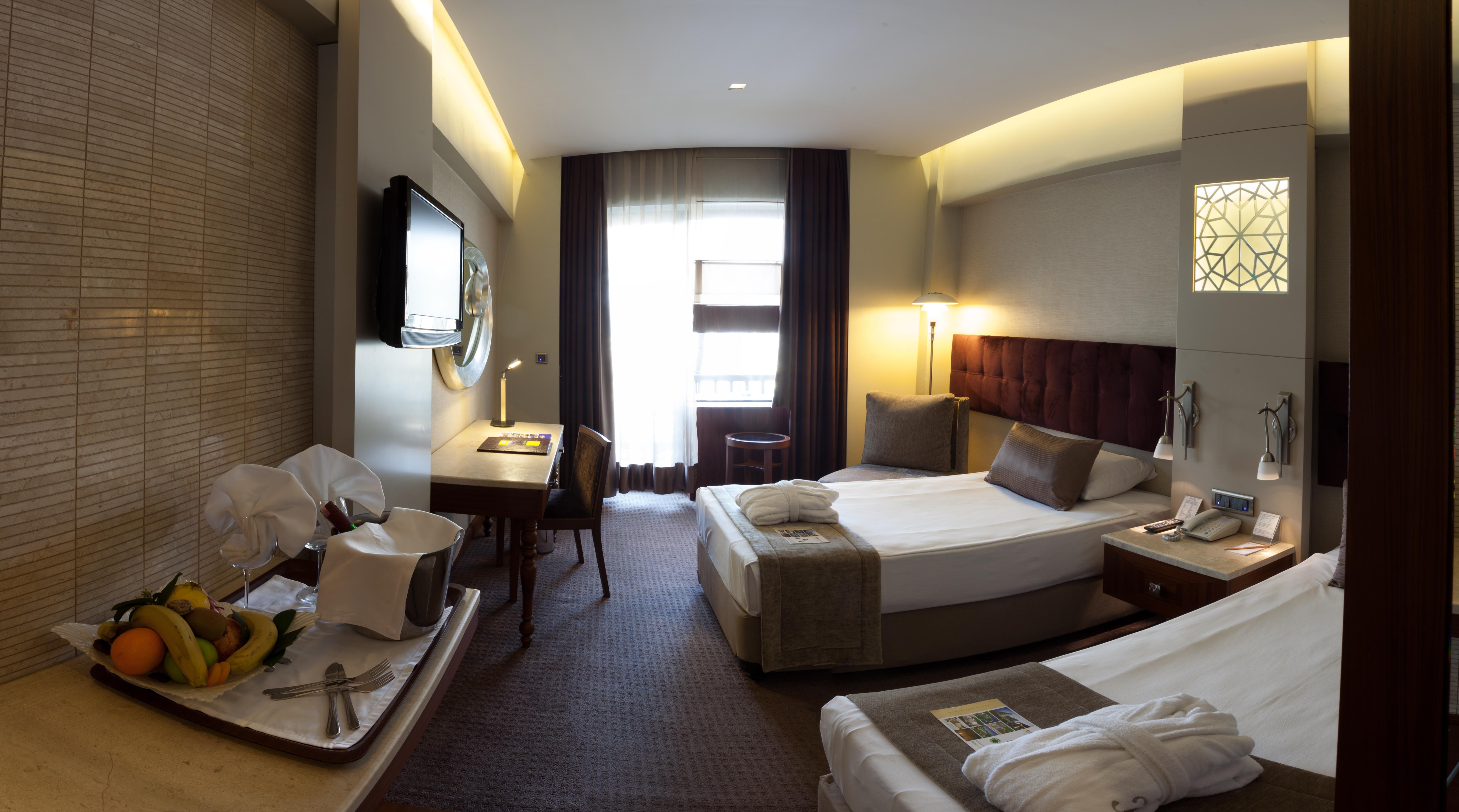Kervansaray Thermal Convention Center & Resort 5*