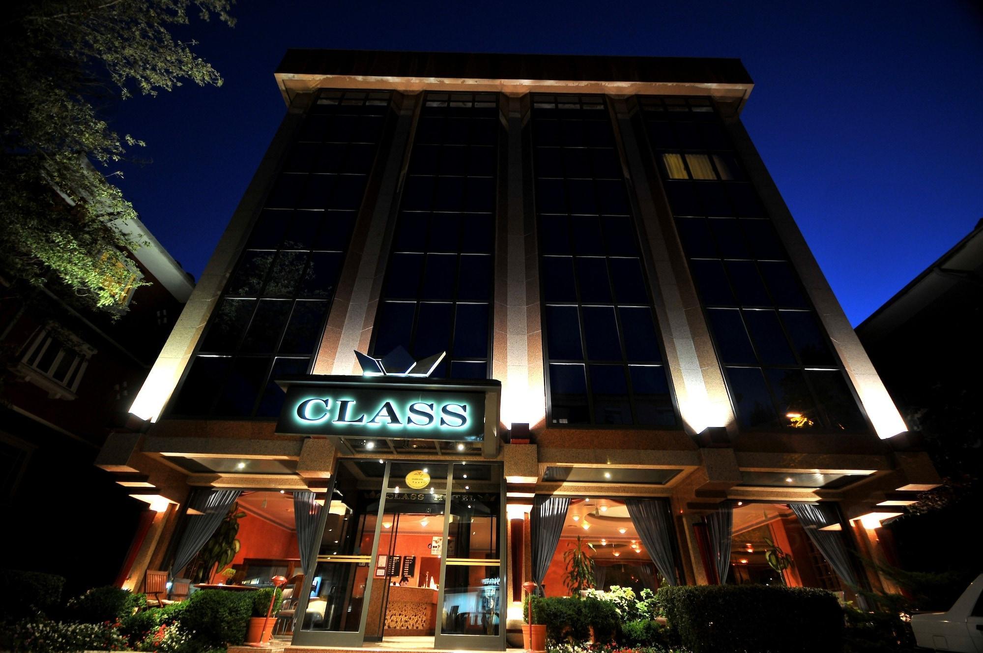 Hotel Class 4*