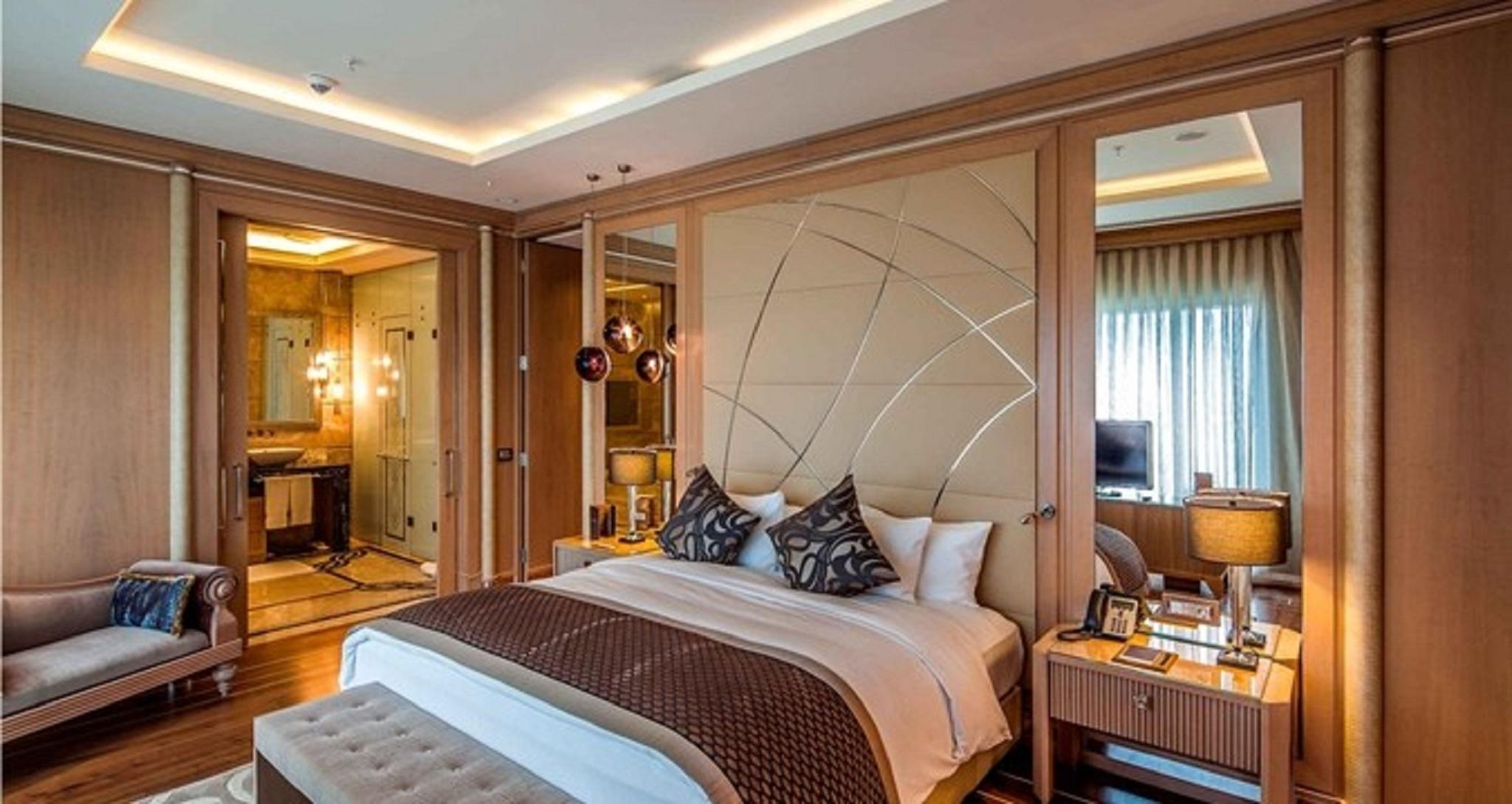 Hilton Convention Center & Hotel 5*
