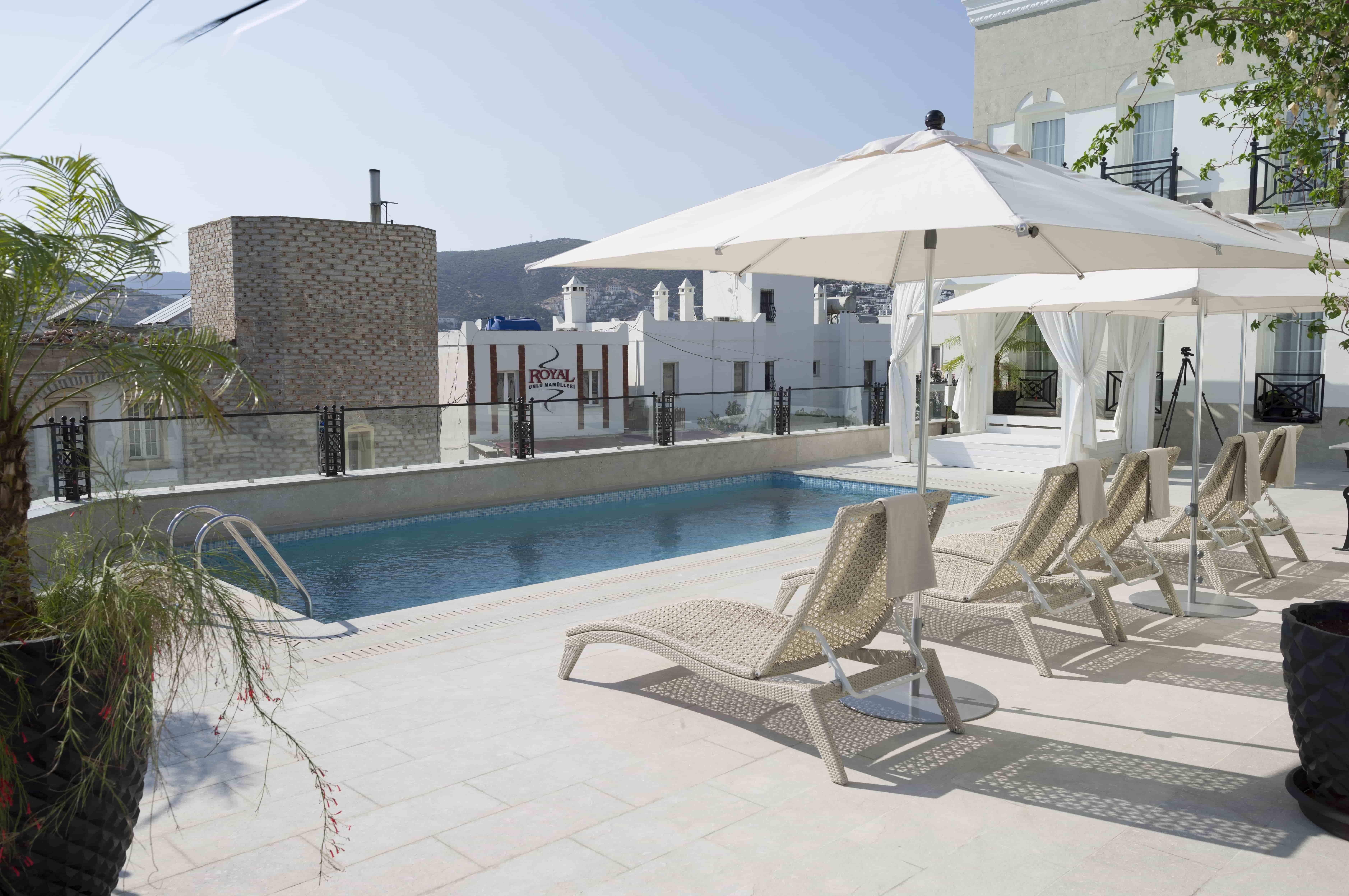 Ena Boutique & Residences