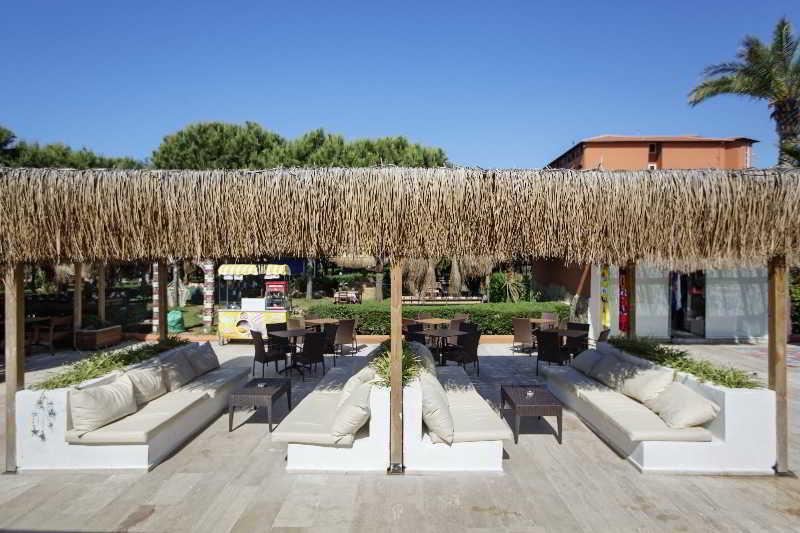 Club Turtas 4*