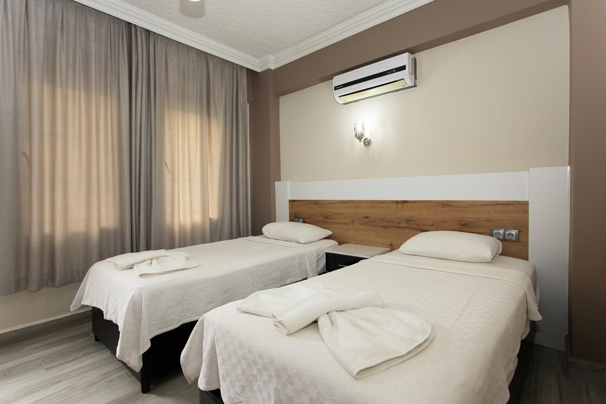 Peace Hotel 2*