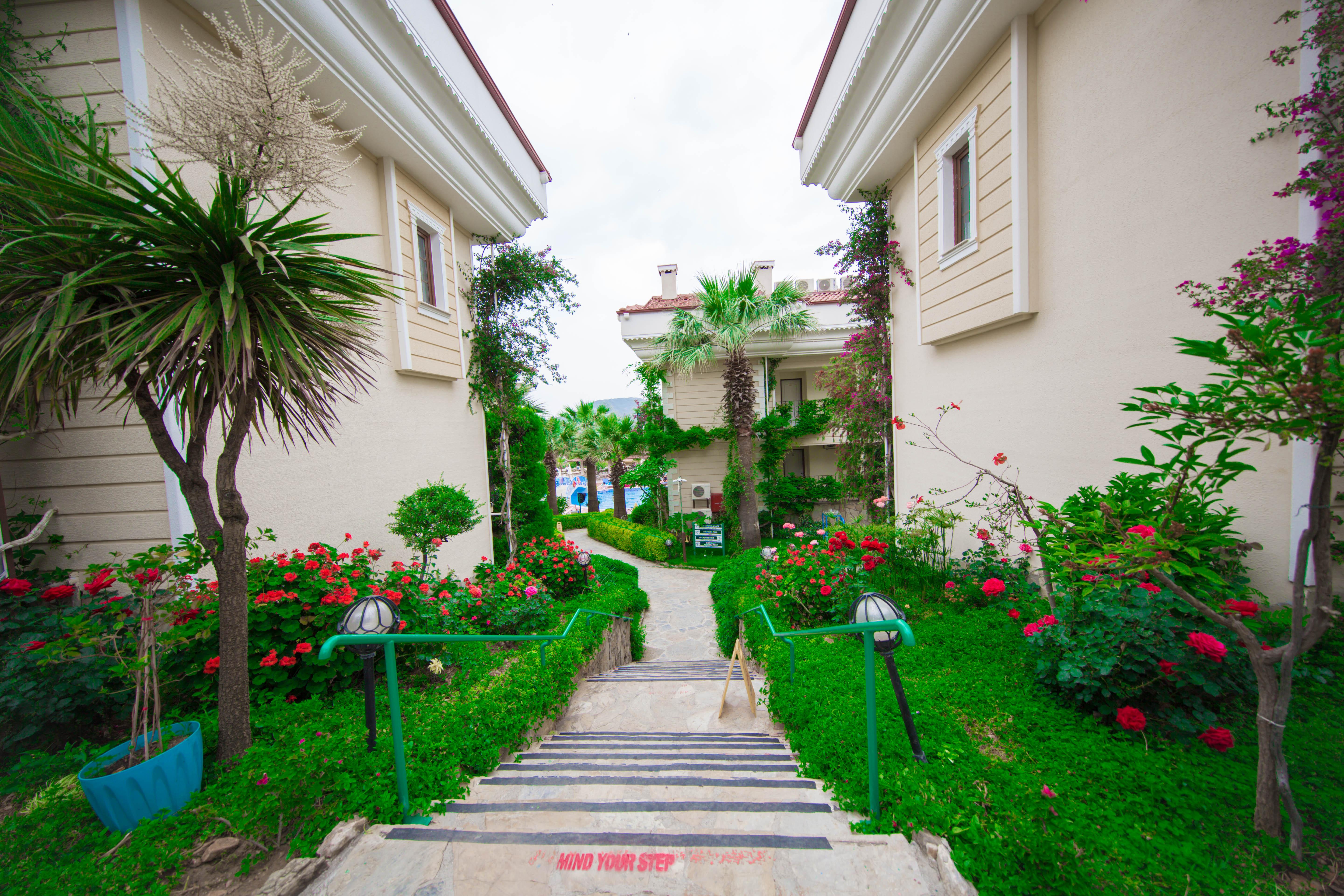 Yel Hotel 3*