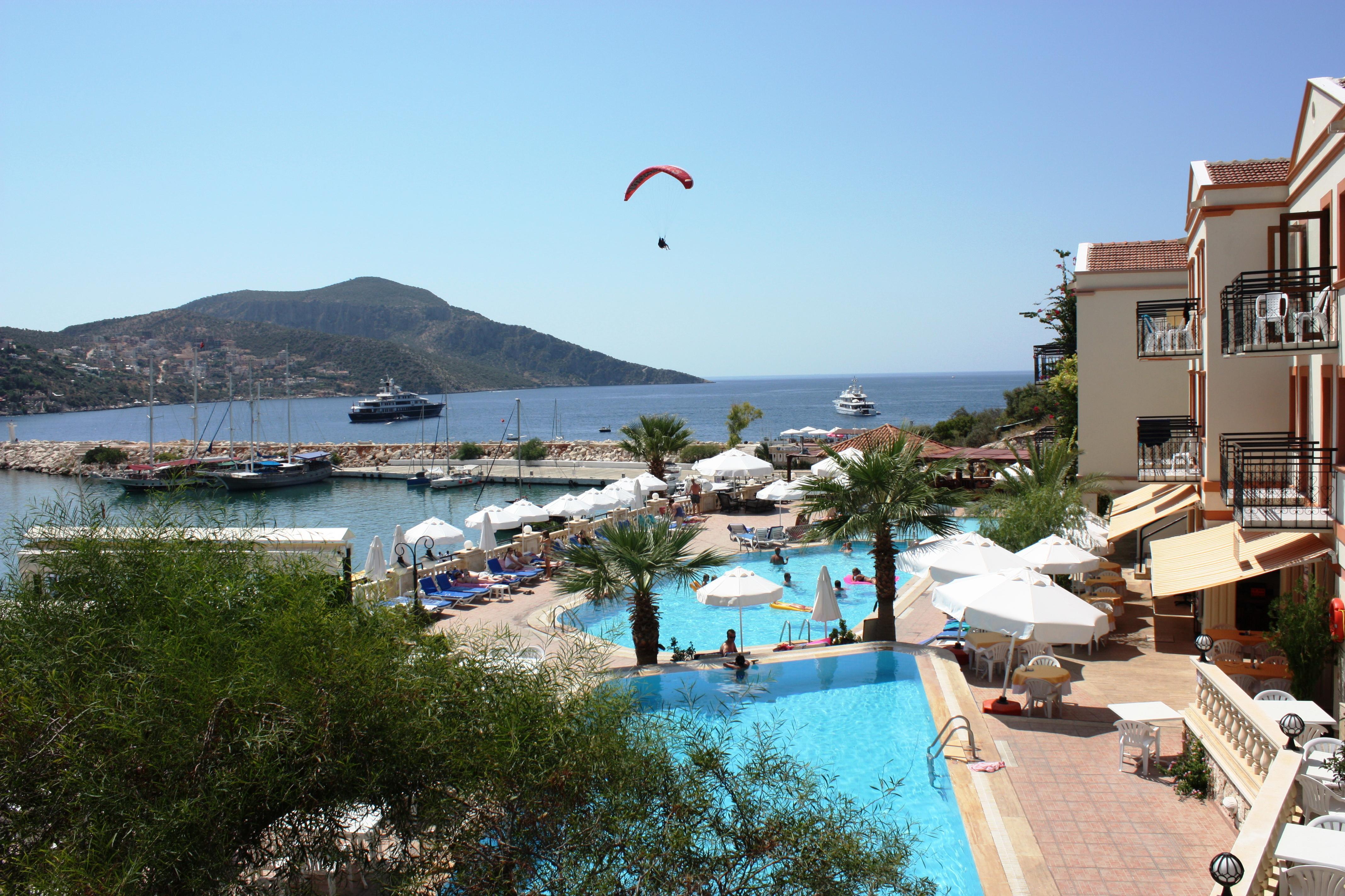 Pirat 3* Kalkan