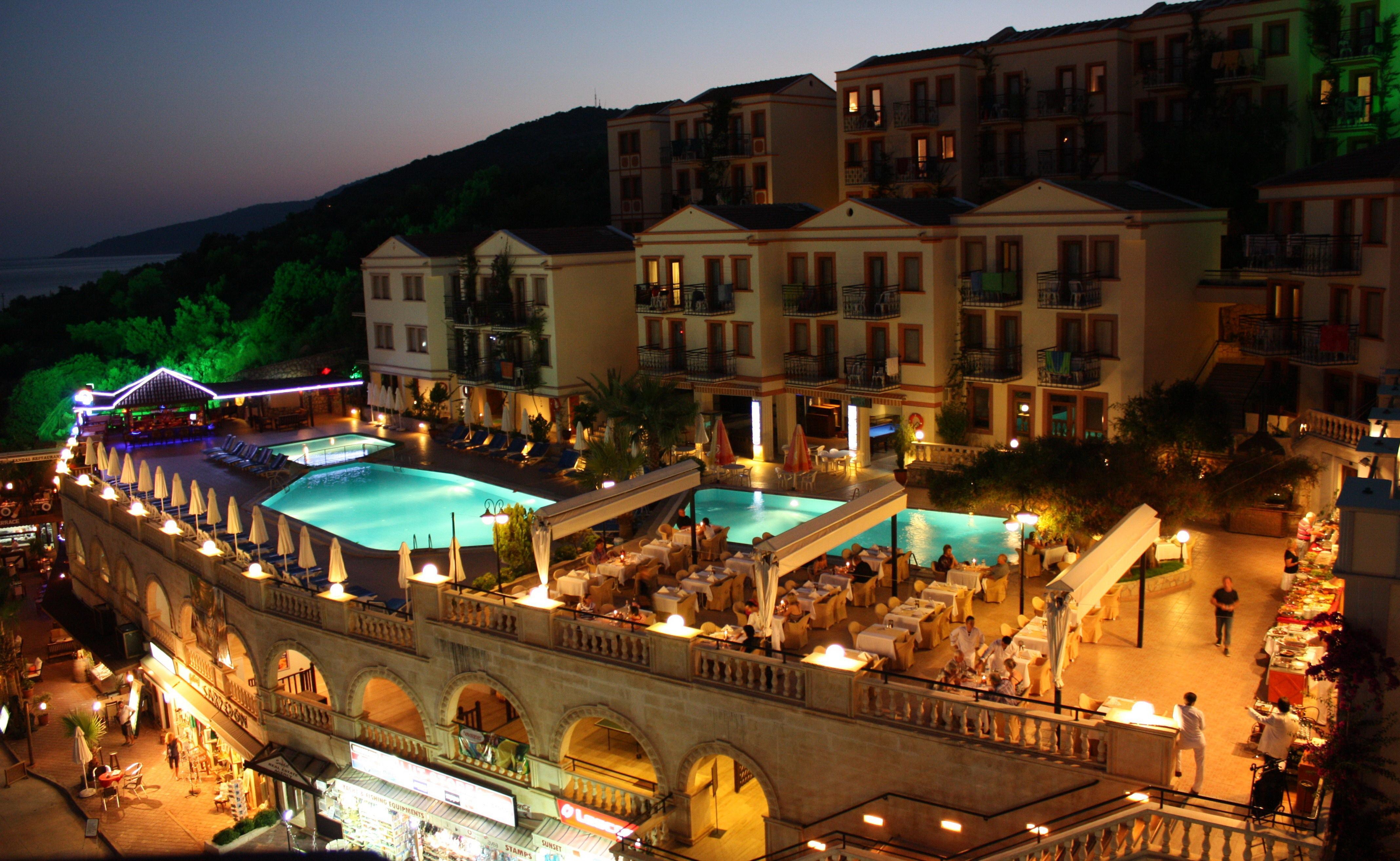 Pirat 3* Kalkan