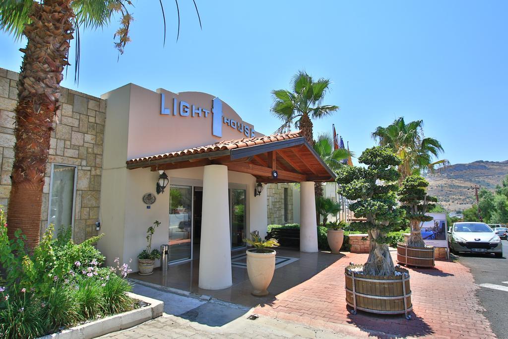 Hotel Lighthouse 4*