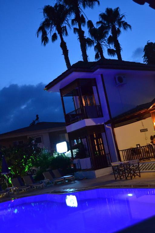 Palma Rosa Bed & Breakfast 3*
