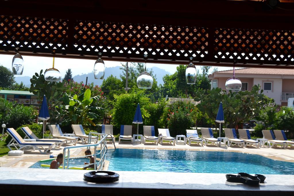 Palma Rosa Bed & Breakfast 3*