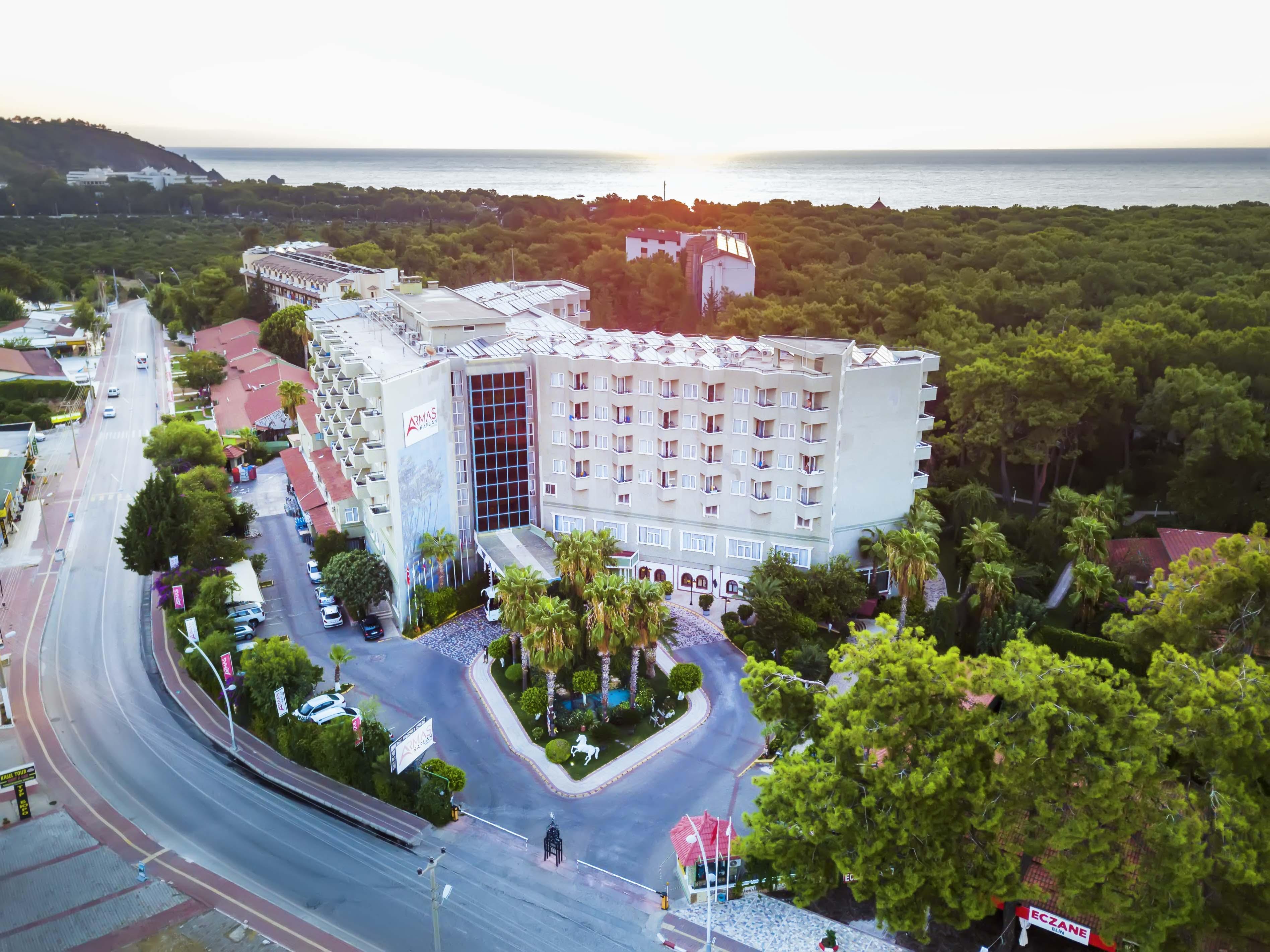 Armas Kaplan Paradise Hotel 4*