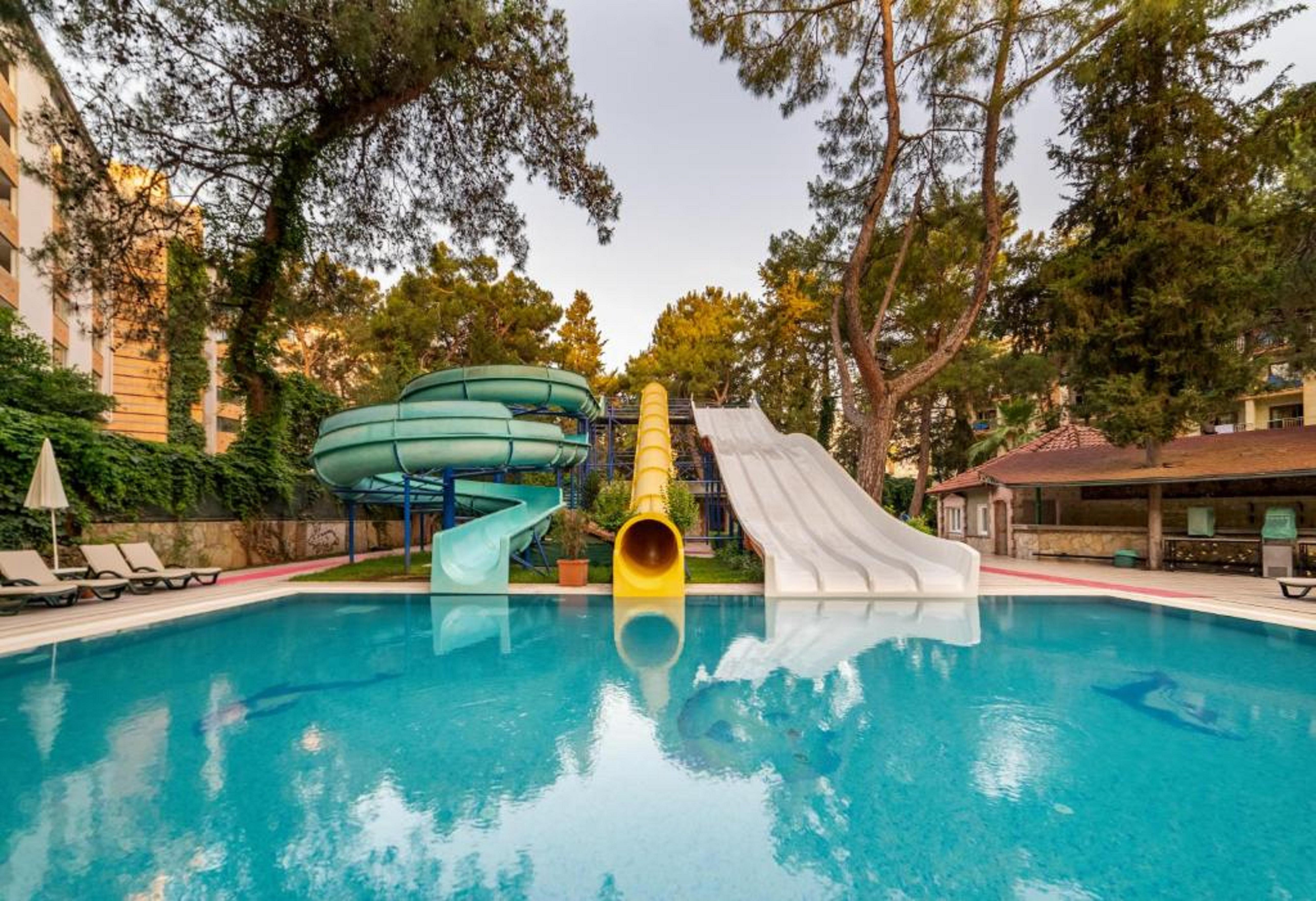 Armas Kaplan Paradise Hotel 4*