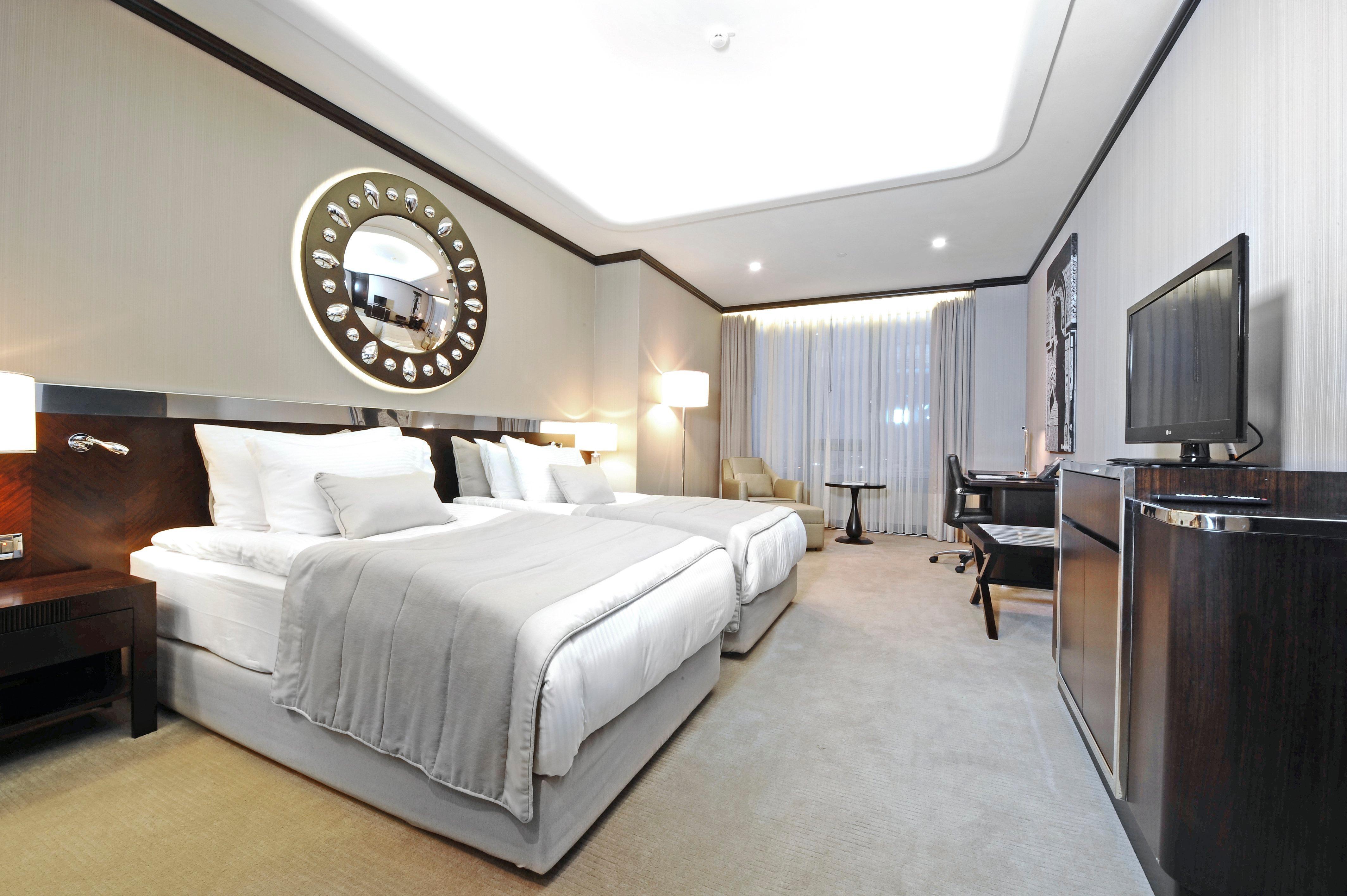 Crowne Plaza Convention Center & Thermal By Ihg Hotel 5*