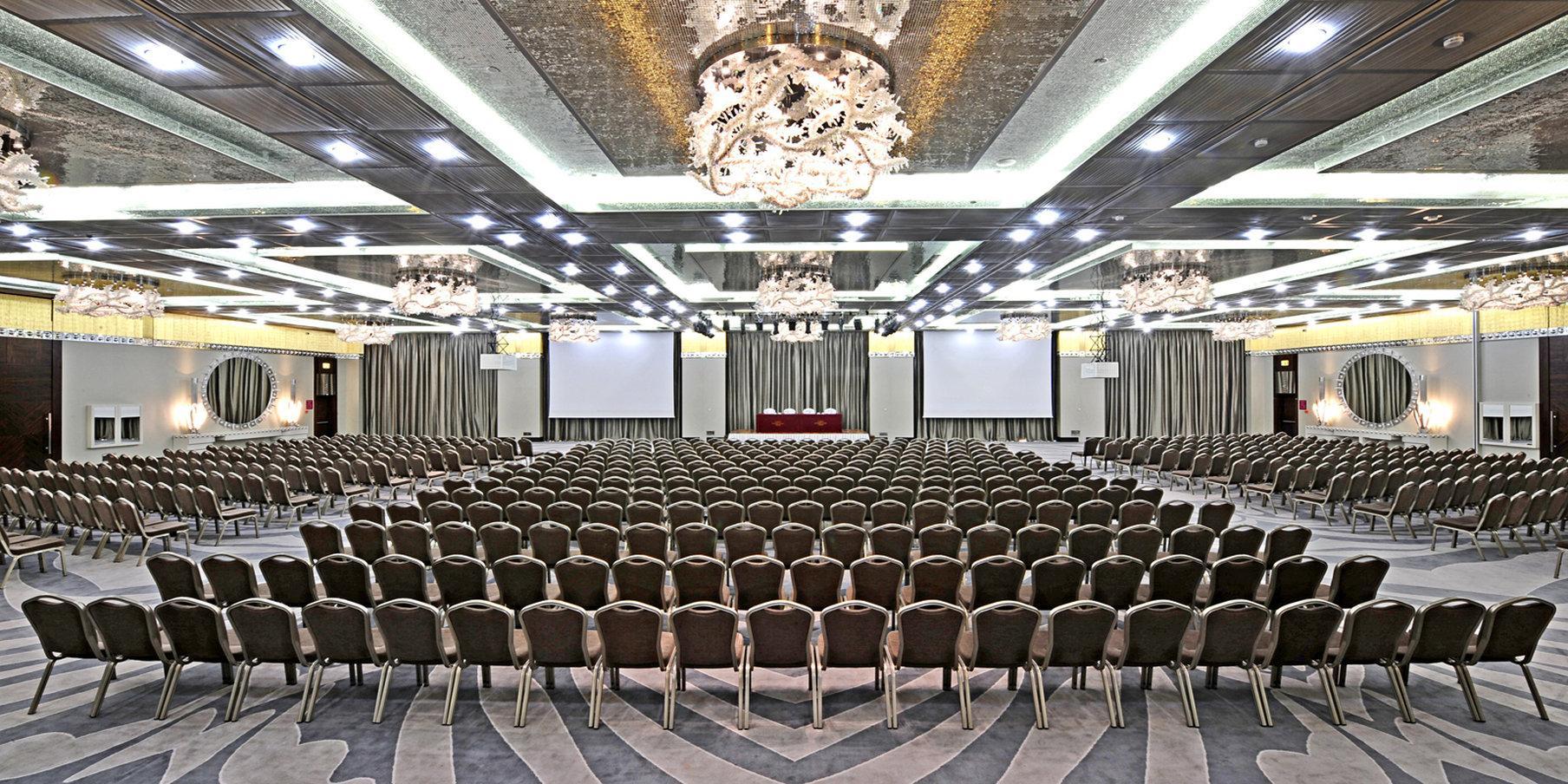 Crowne Plaza Convention Center & Thermal By Ihg Hotel 5*