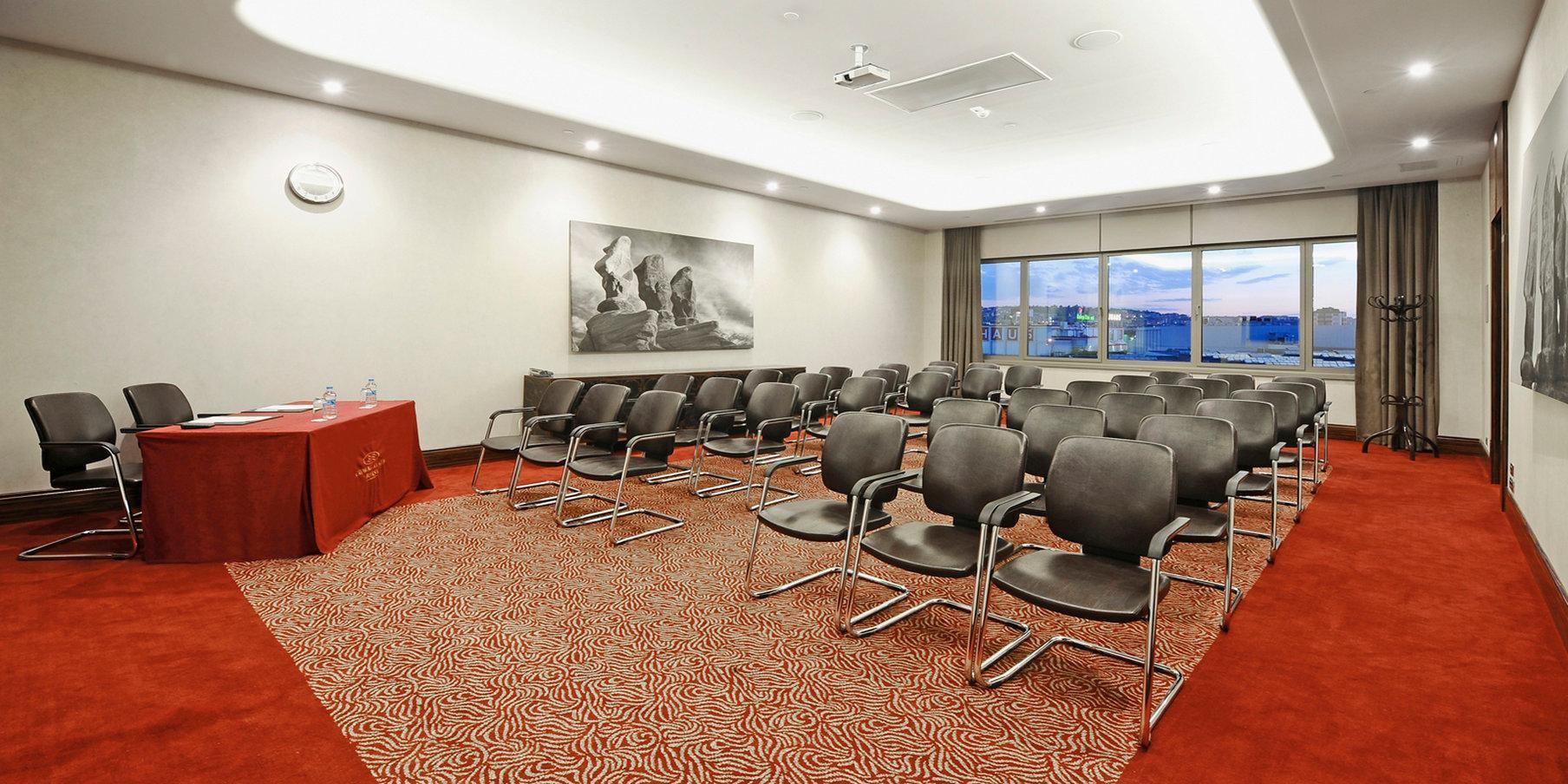 Hotel Crowne Plaza Convention Center & Thermal By Ihg