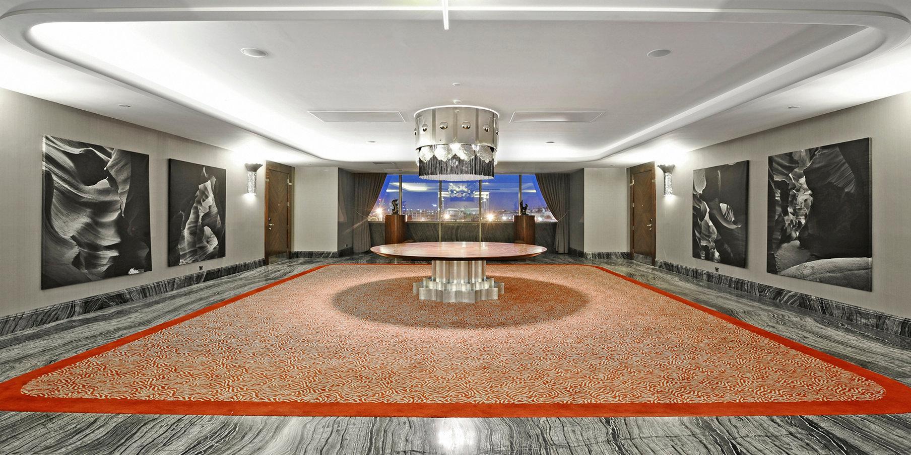 Hotel Crowne Plaza Convention Center & Thermal By Ihg