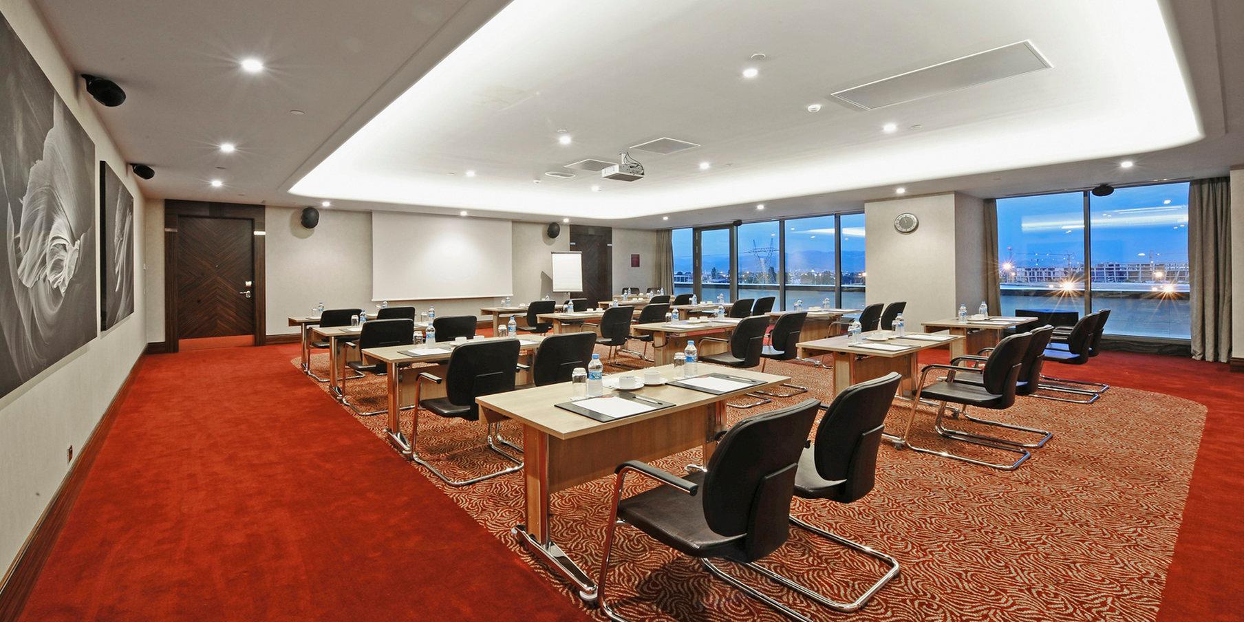 Hotel Crowne Plaza Convention Center & Thermal By Ihg 5*