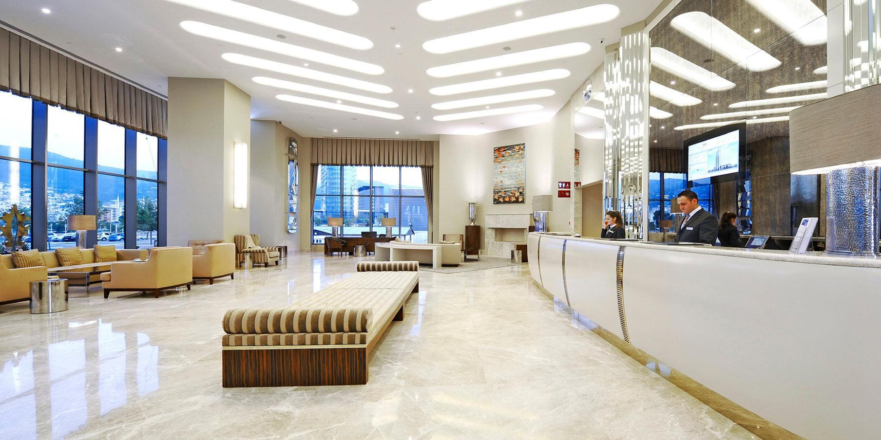 Hotel Crowne Plaza Convention Center & Thermal By Ihg