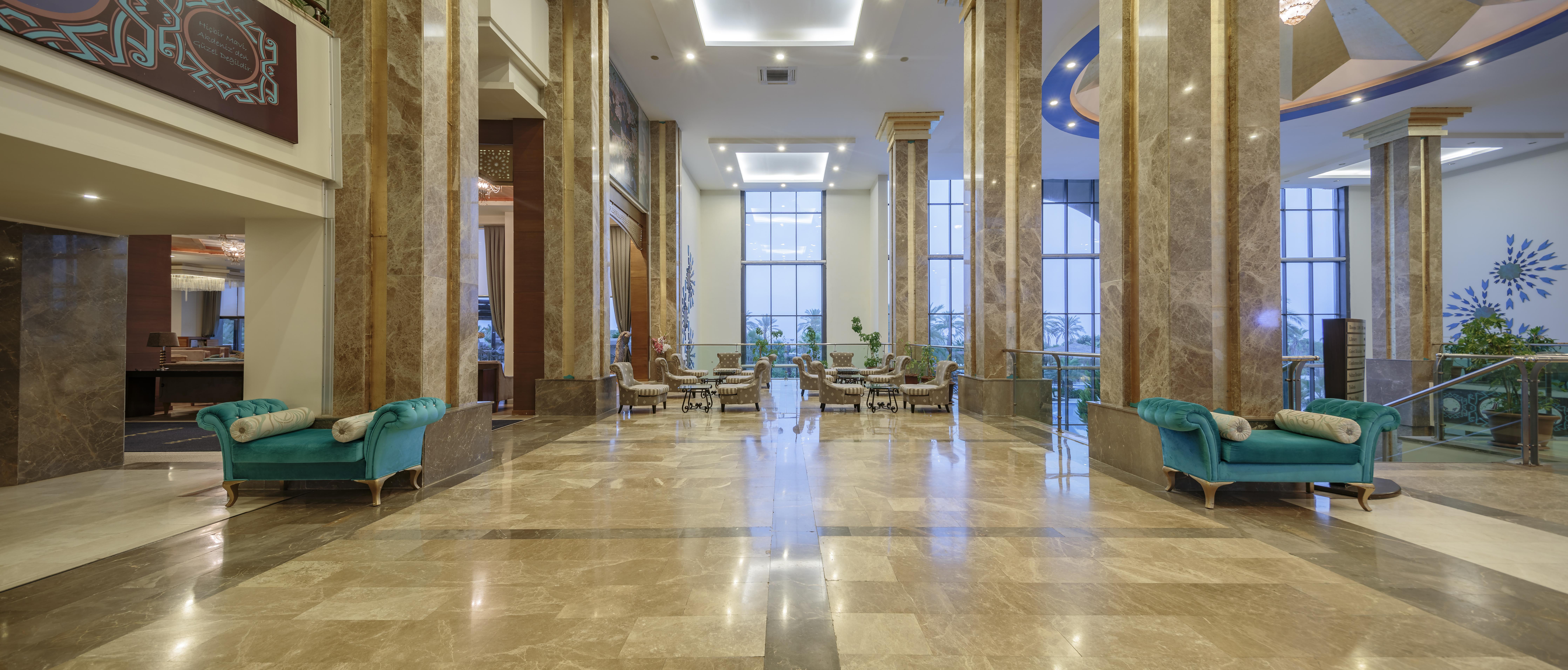 Lago Hotel
