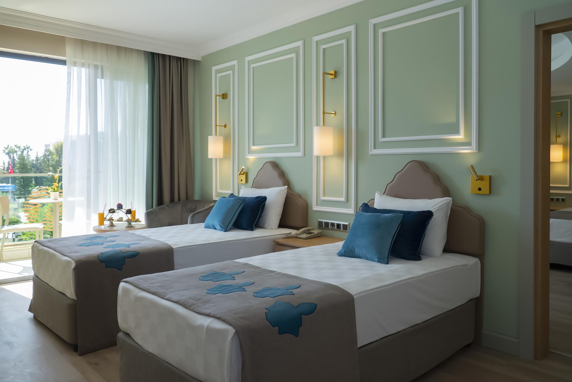 Hotel Adalya Art