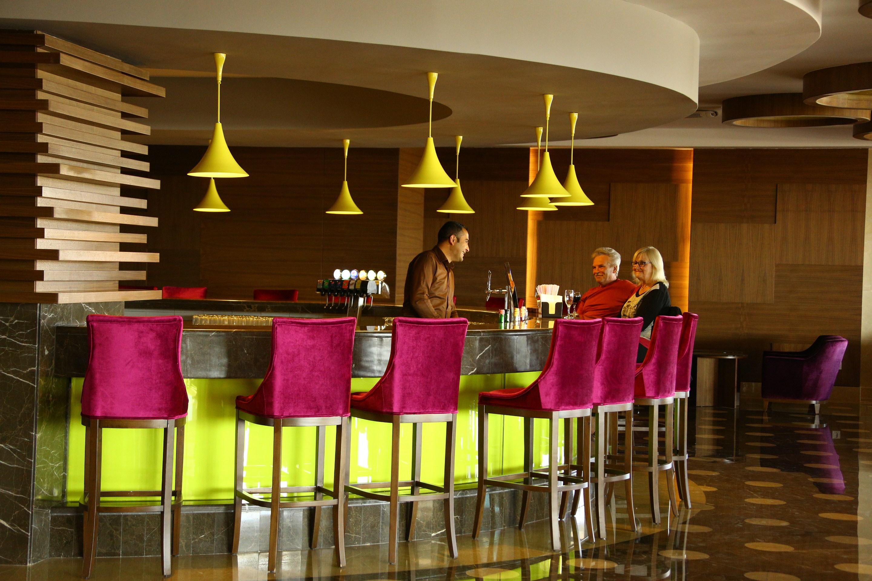 Sunmelia & Hotel 5*