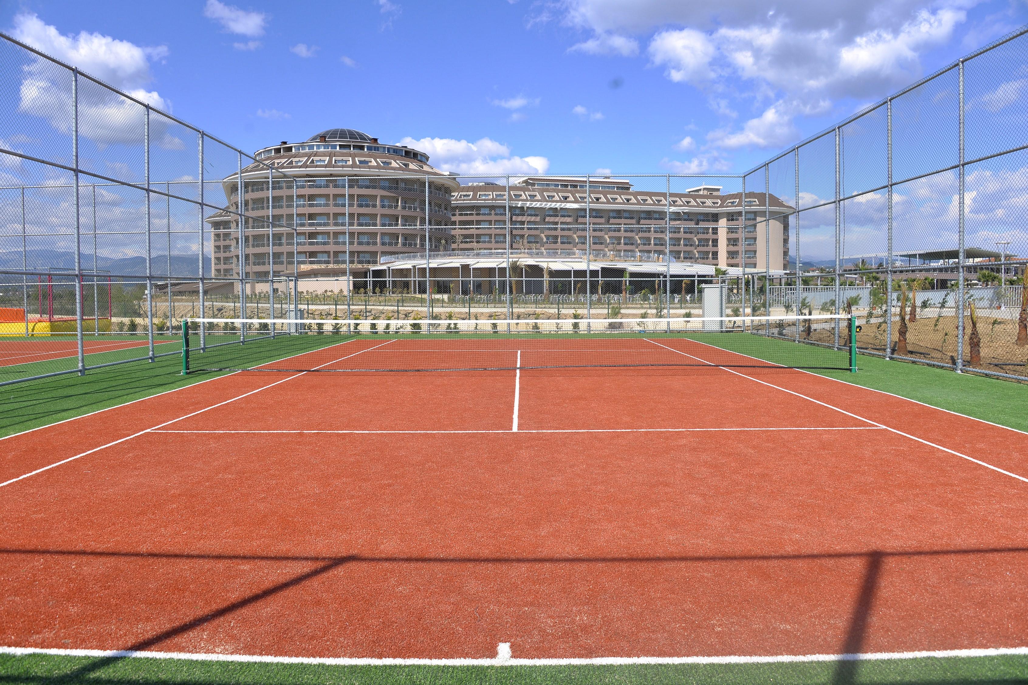 Sunmelia & Hotel 5*