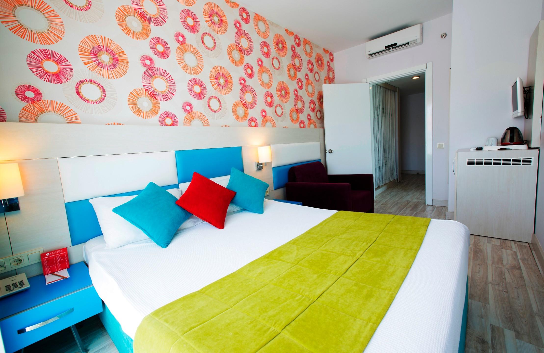 Ramada 4*