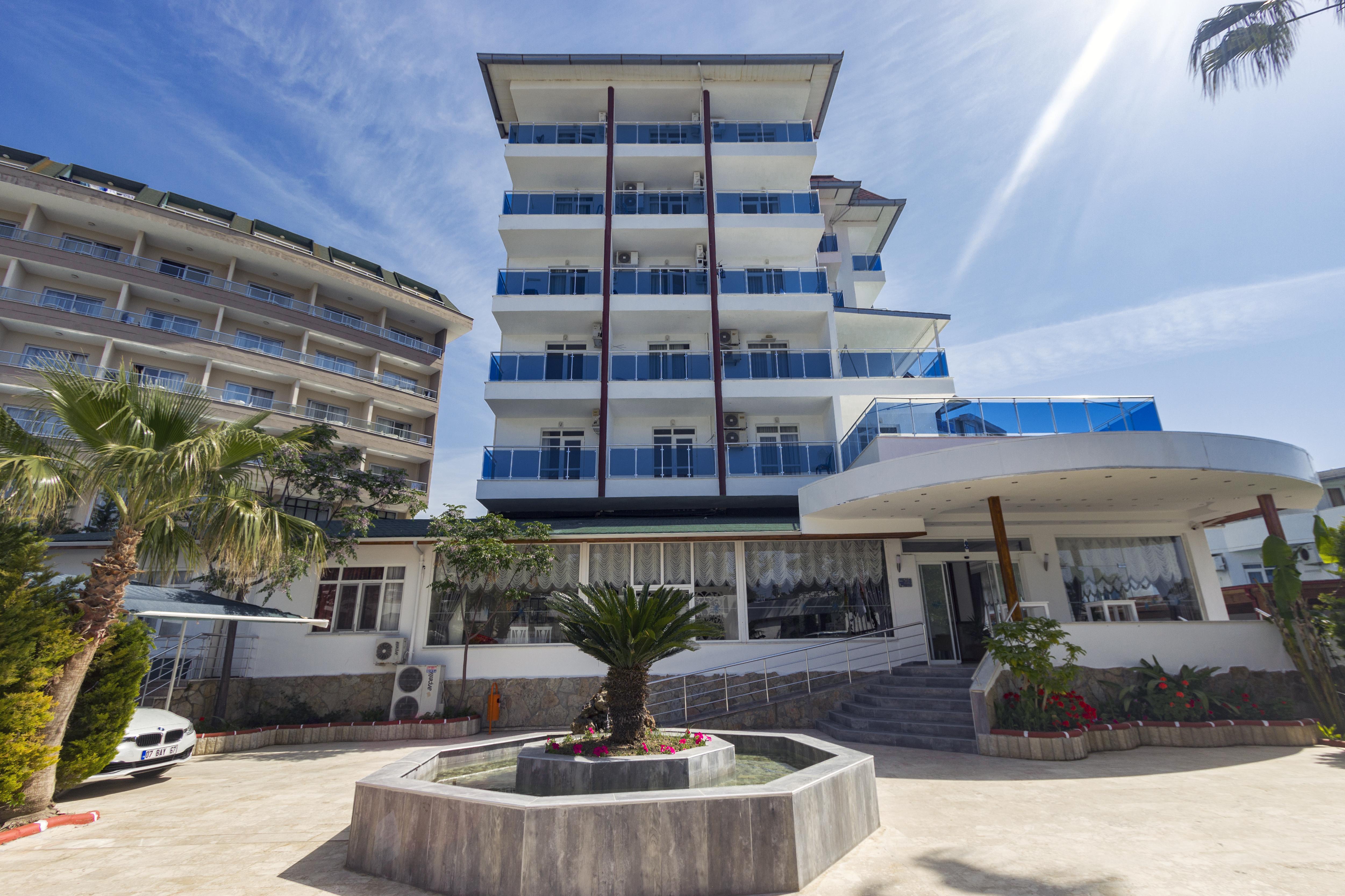 Maya World Hotel 3*
