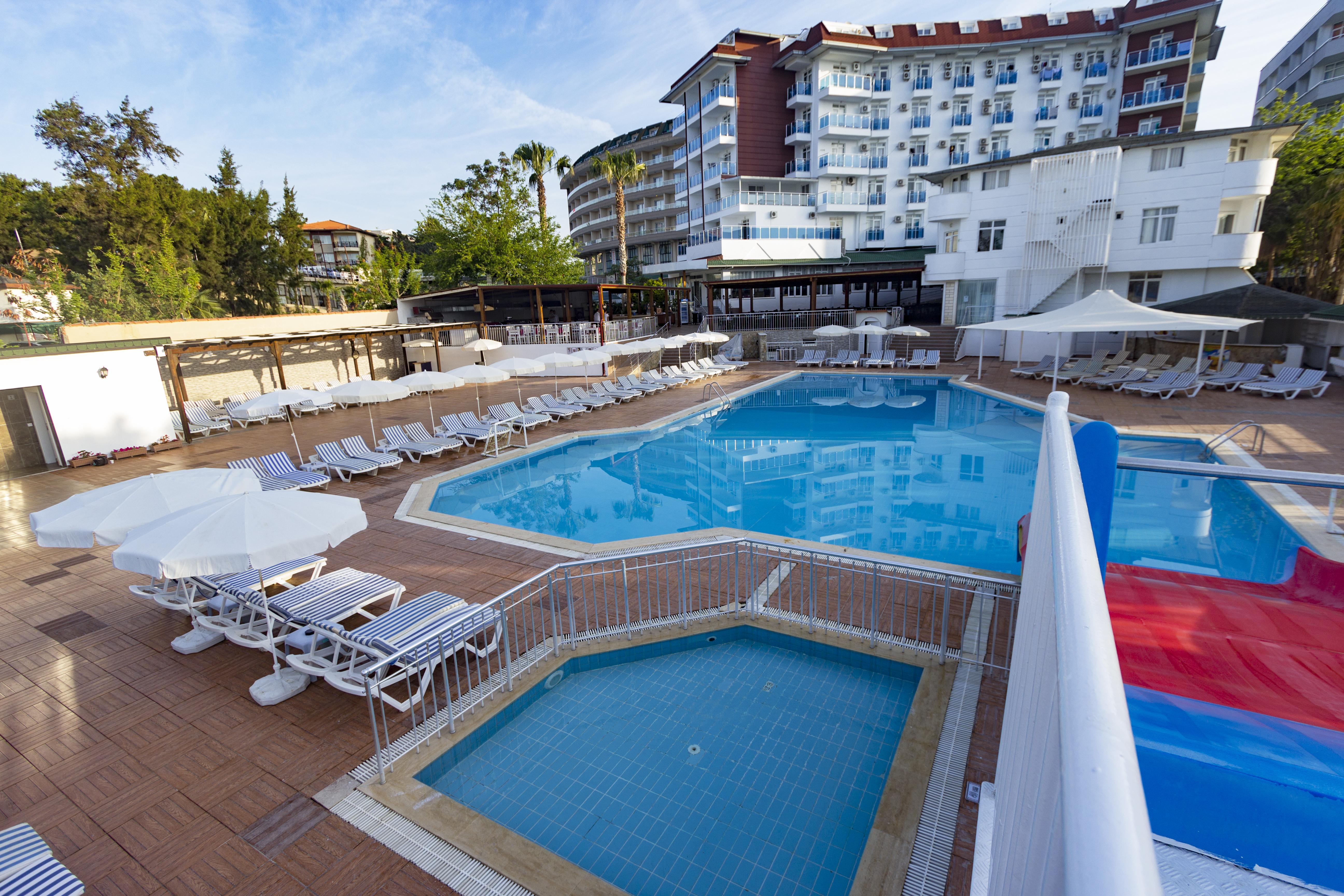 Maya World Hotel 3*