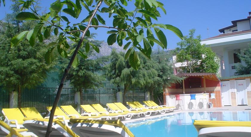 Aparthotel Minta 3*