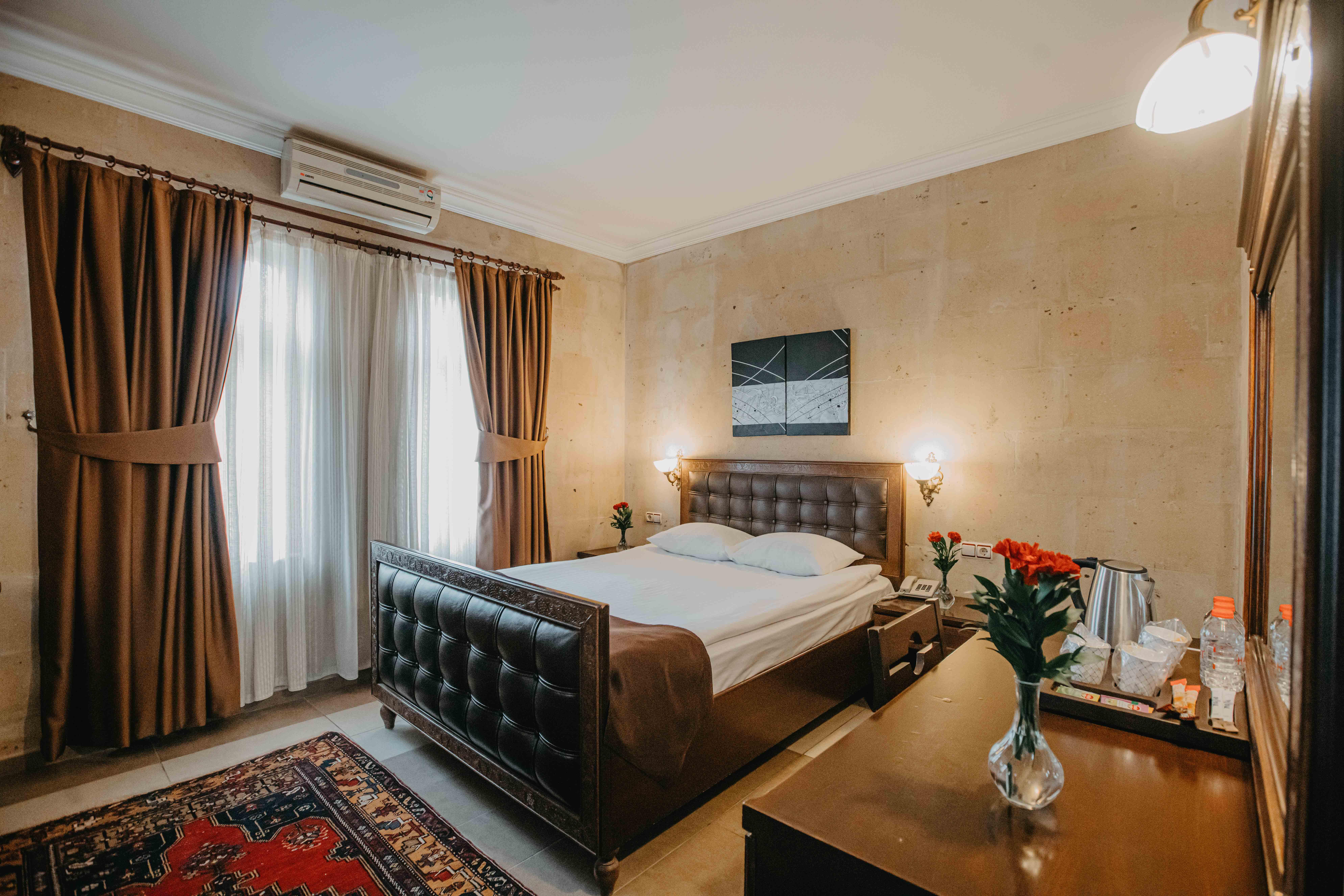 Royal Stone - Hotel