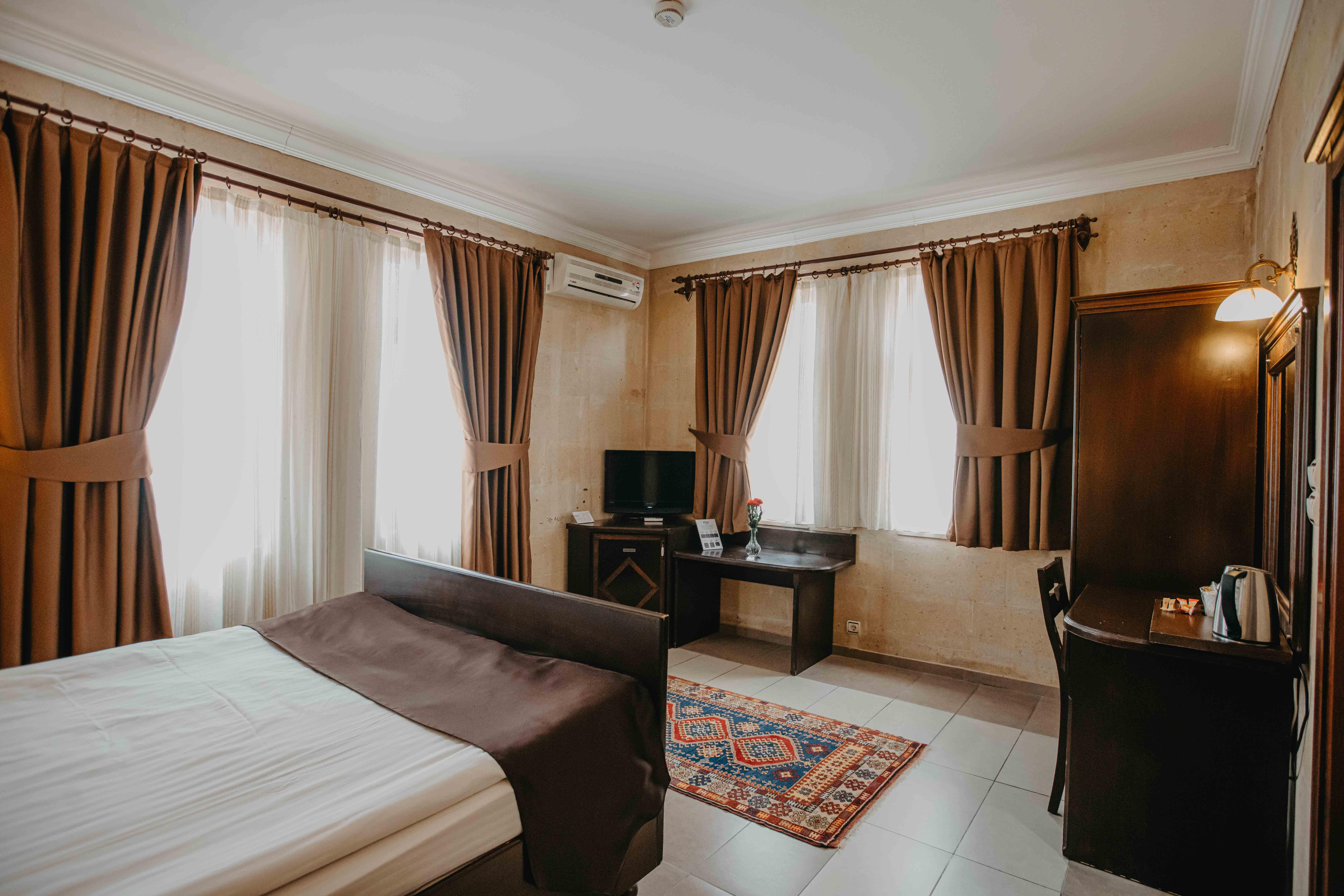 Royal Stone -