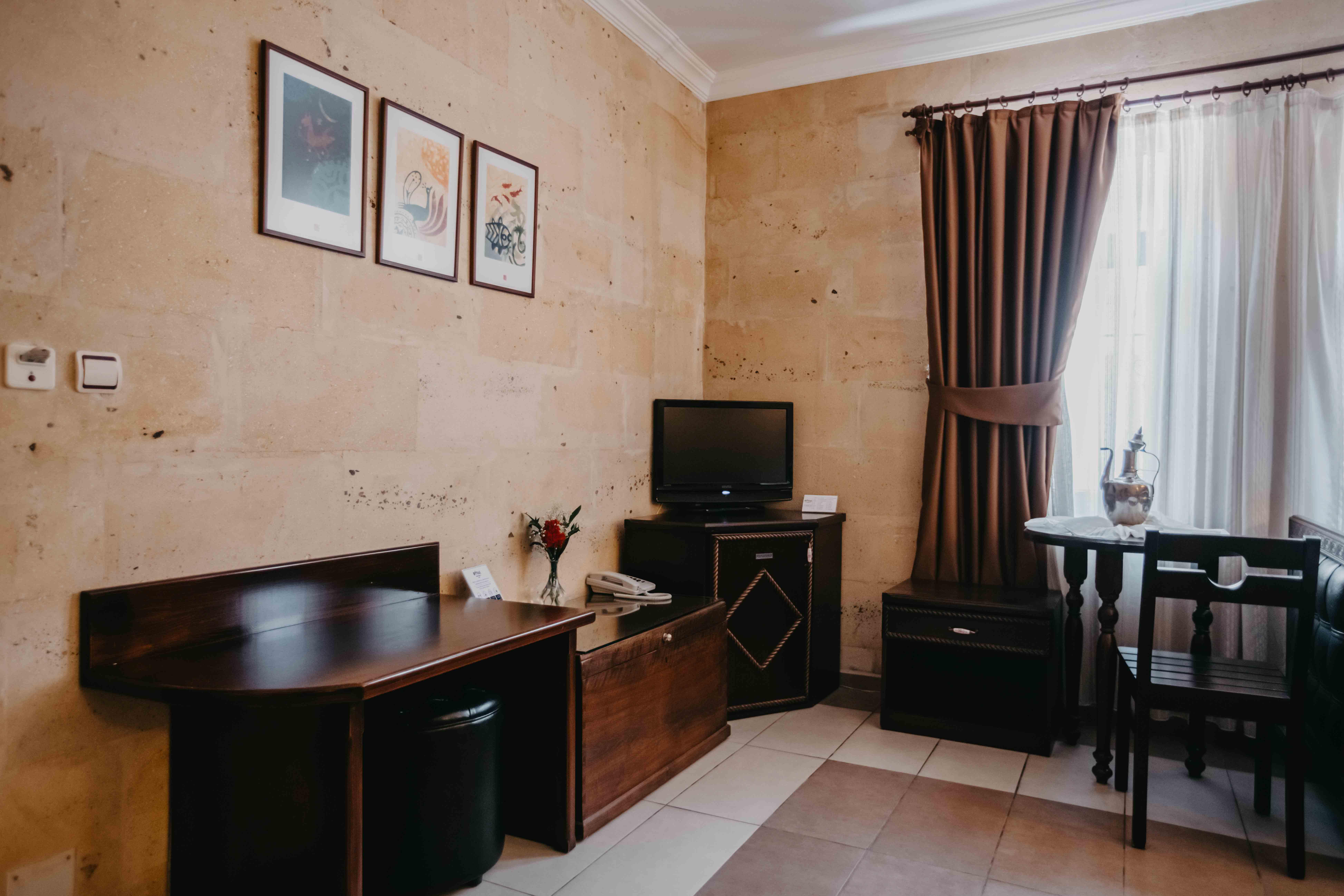 Royal Stone - Hotel