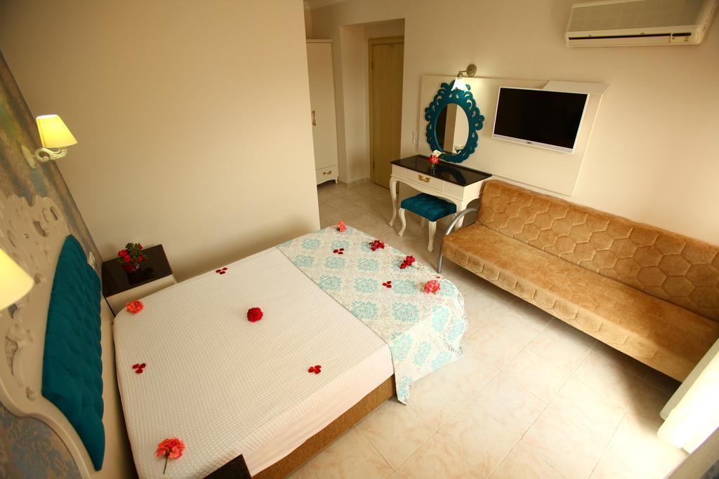 Turk Hotel 2*