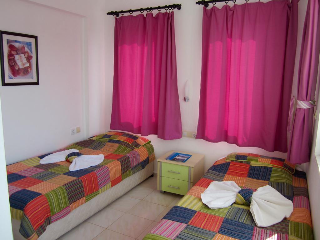 Saranda Guest house 2*