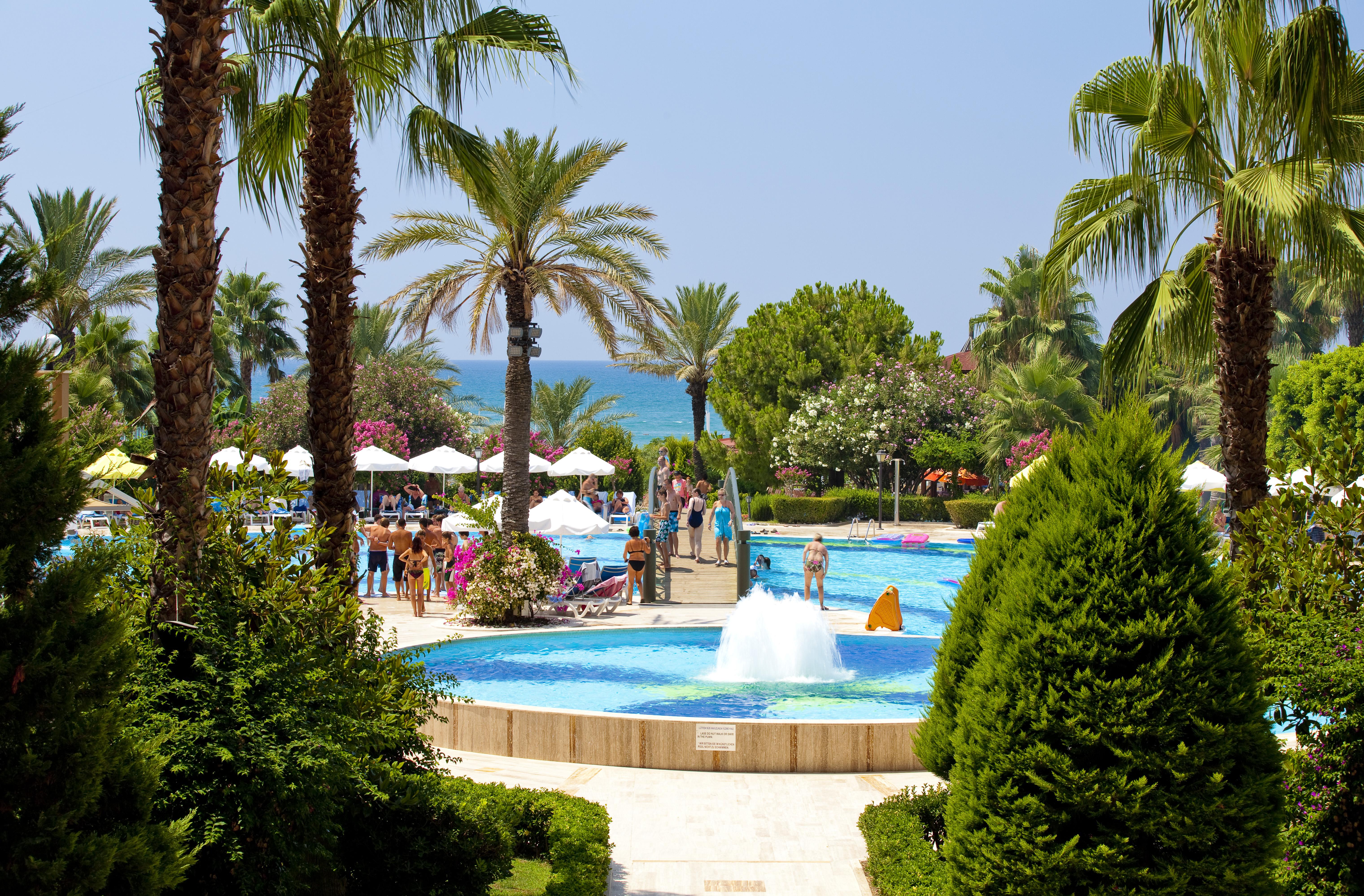 Resort Terrace Side