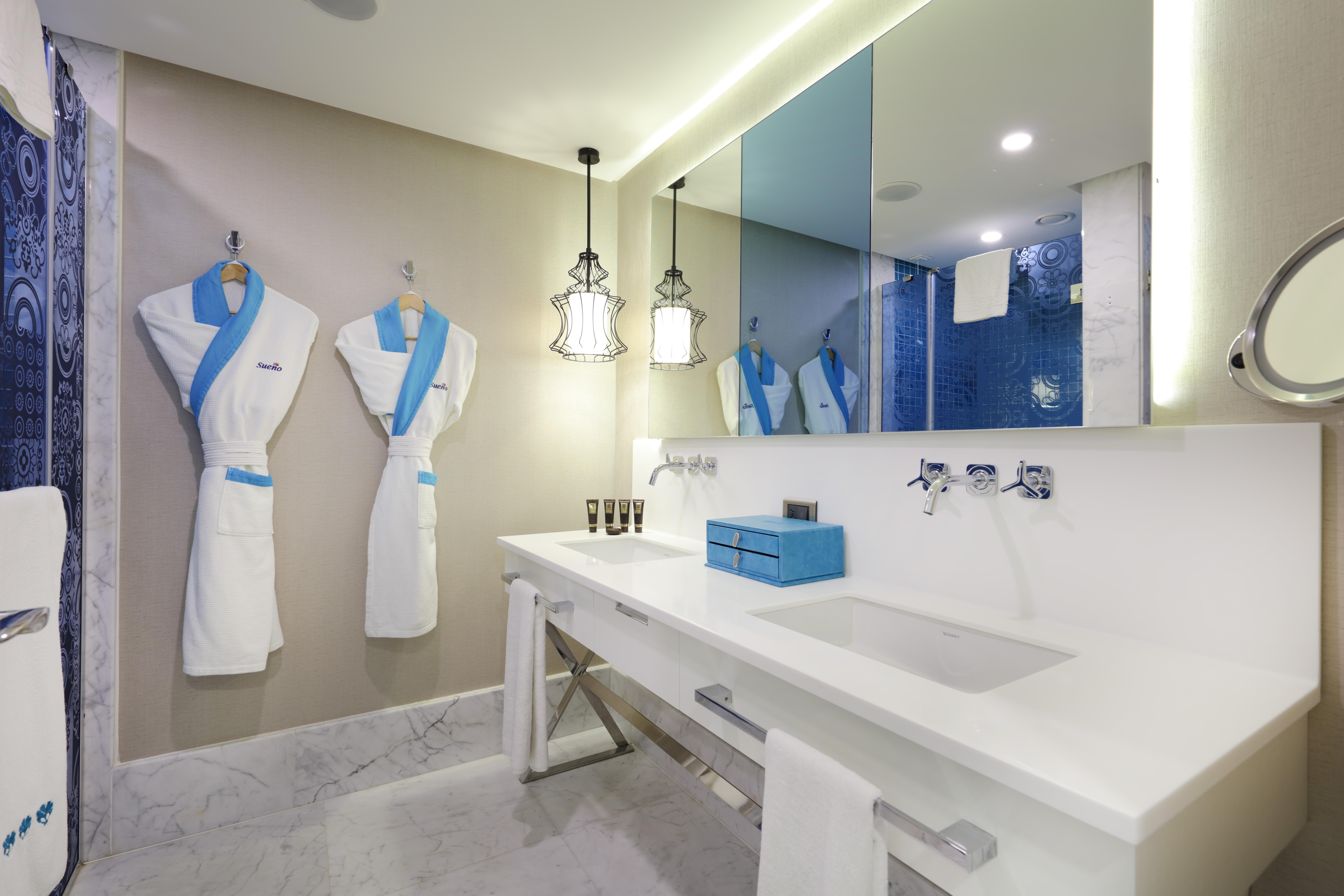 Sueno Deluxe Hotel