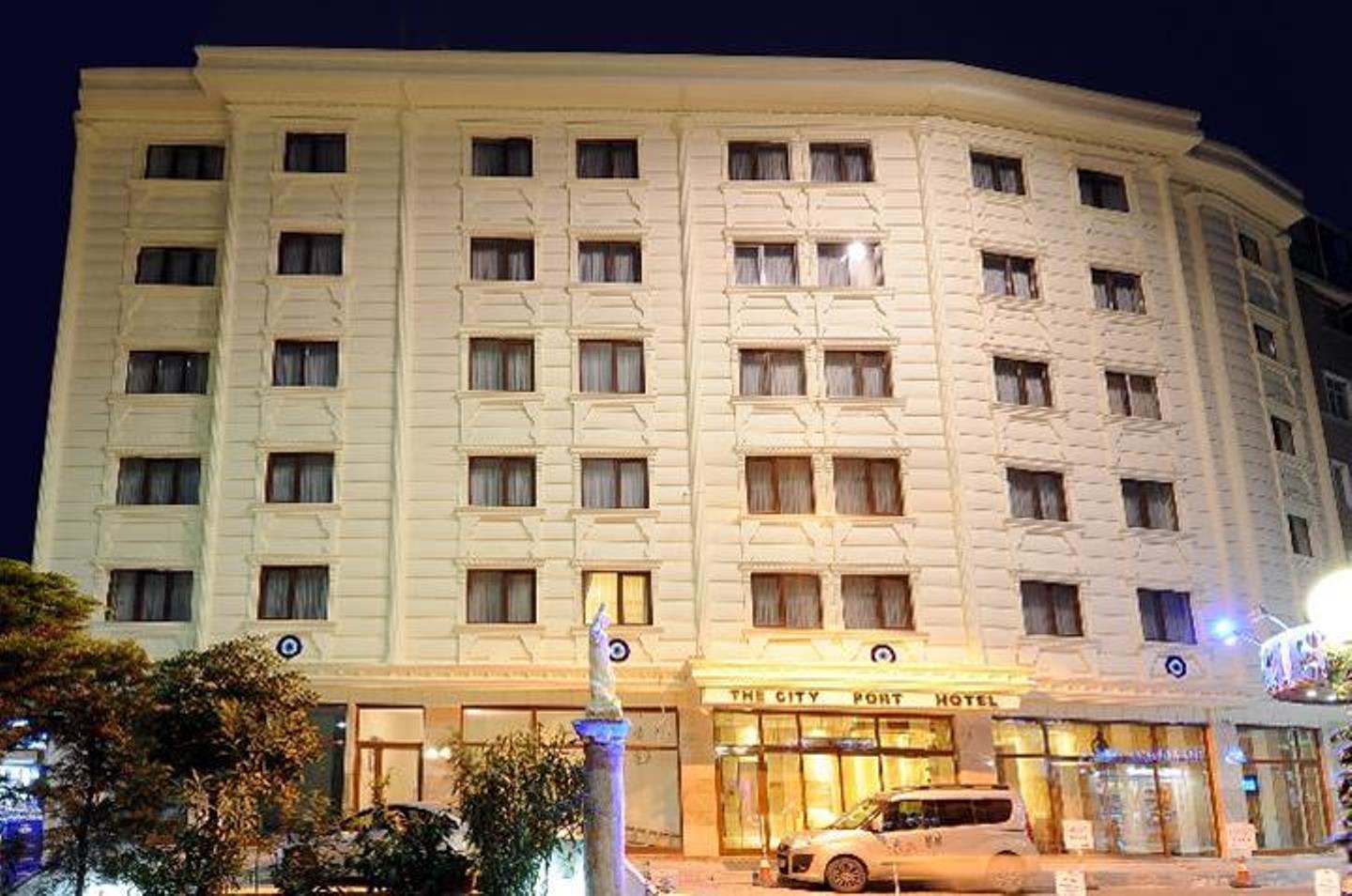 The Port Hotel 4*