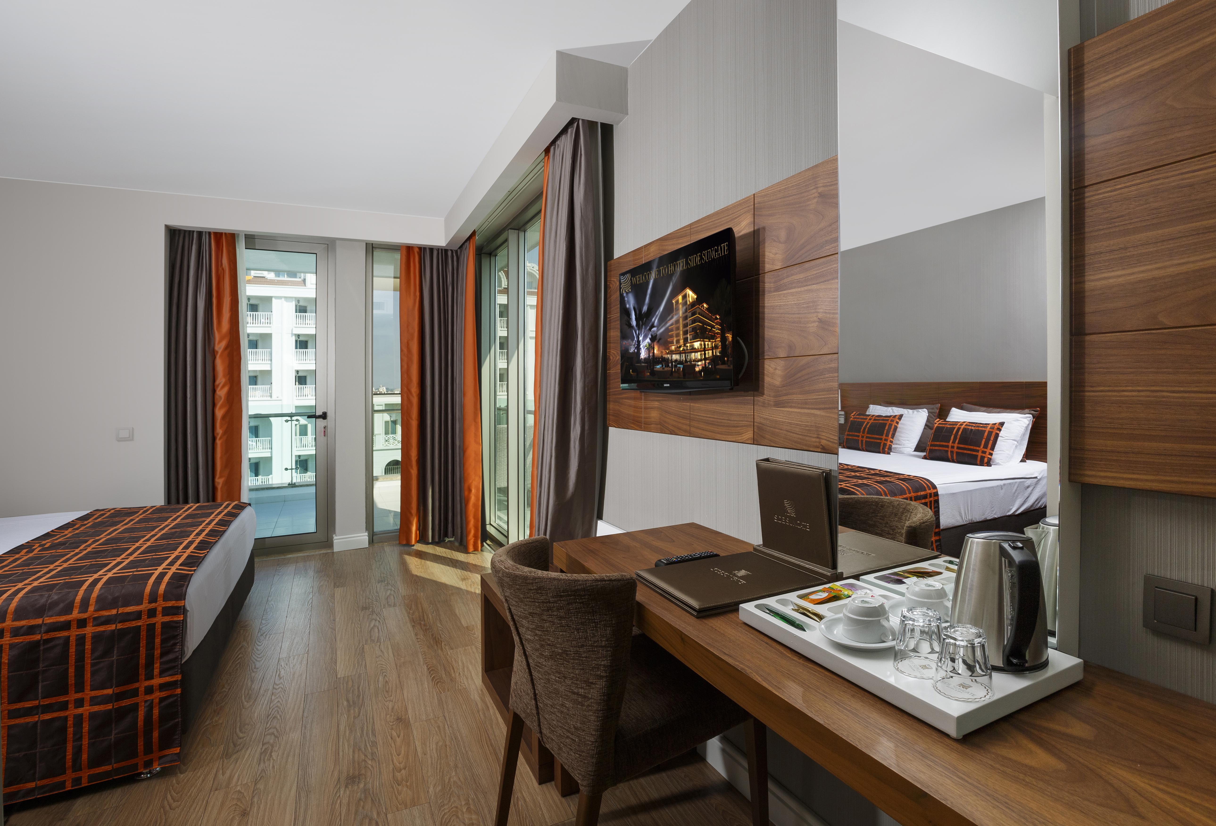Hotel Sunport 5*
