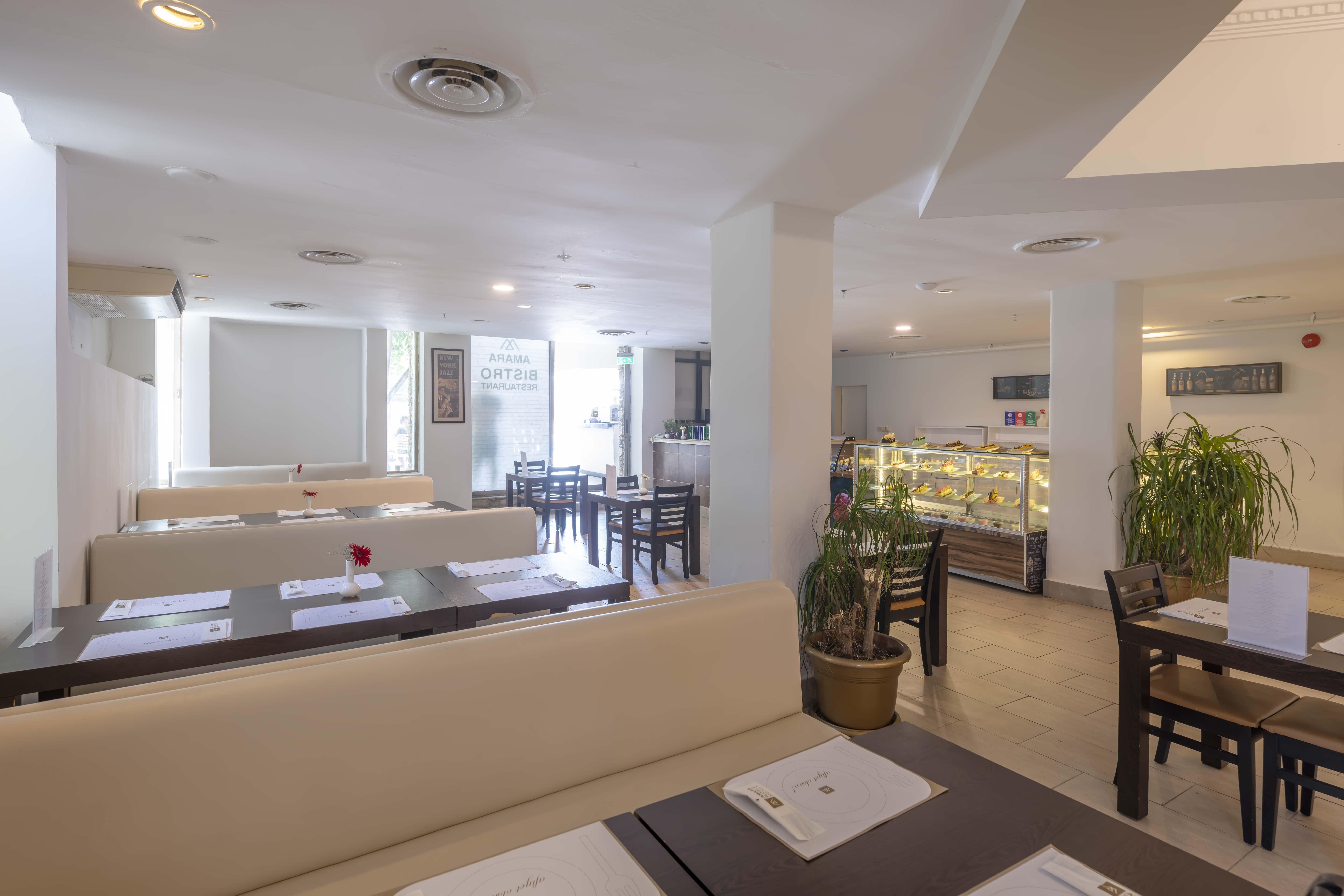 Resort Amara Family Side