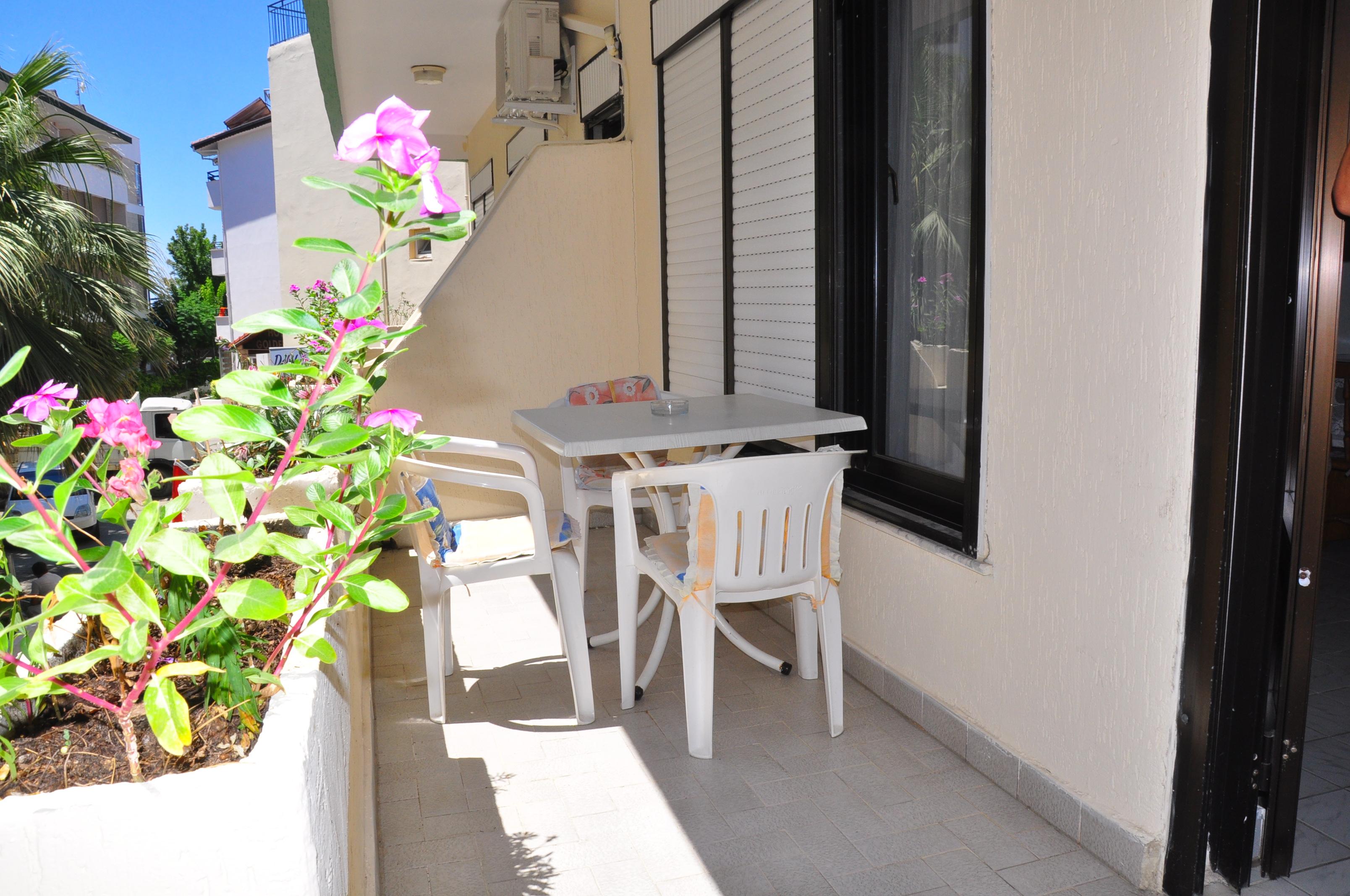 Delphin Aparthotel 2*