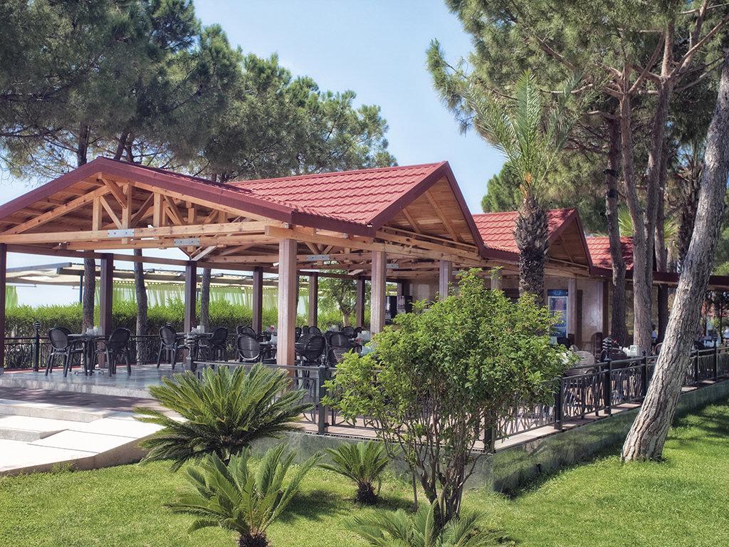 Dobedan World Palace 