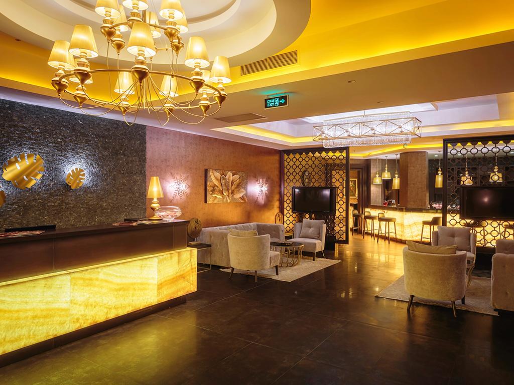 Hotel Dobedan World Palace 