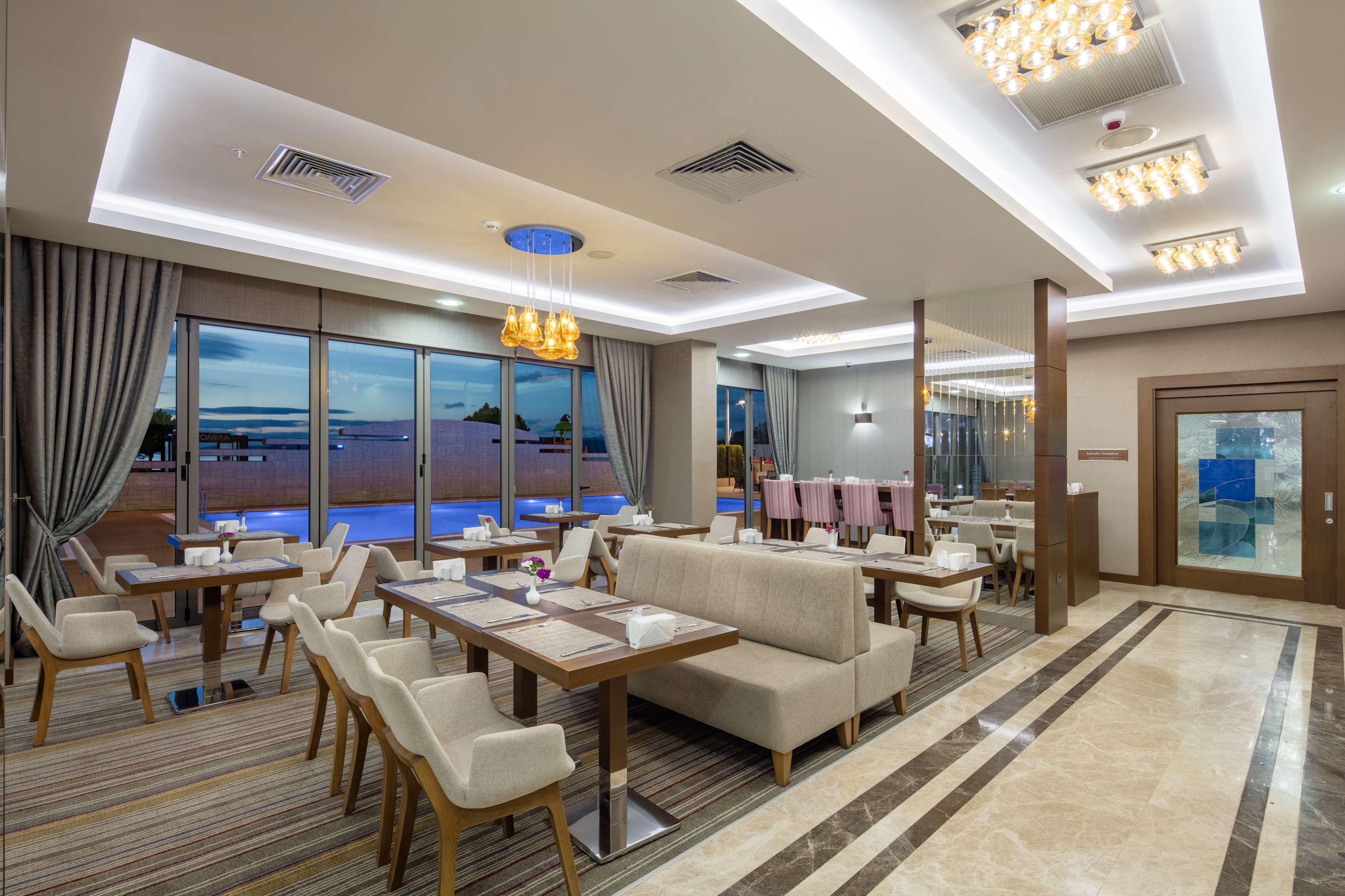 Hotel Hampton By Hilton Canakkale