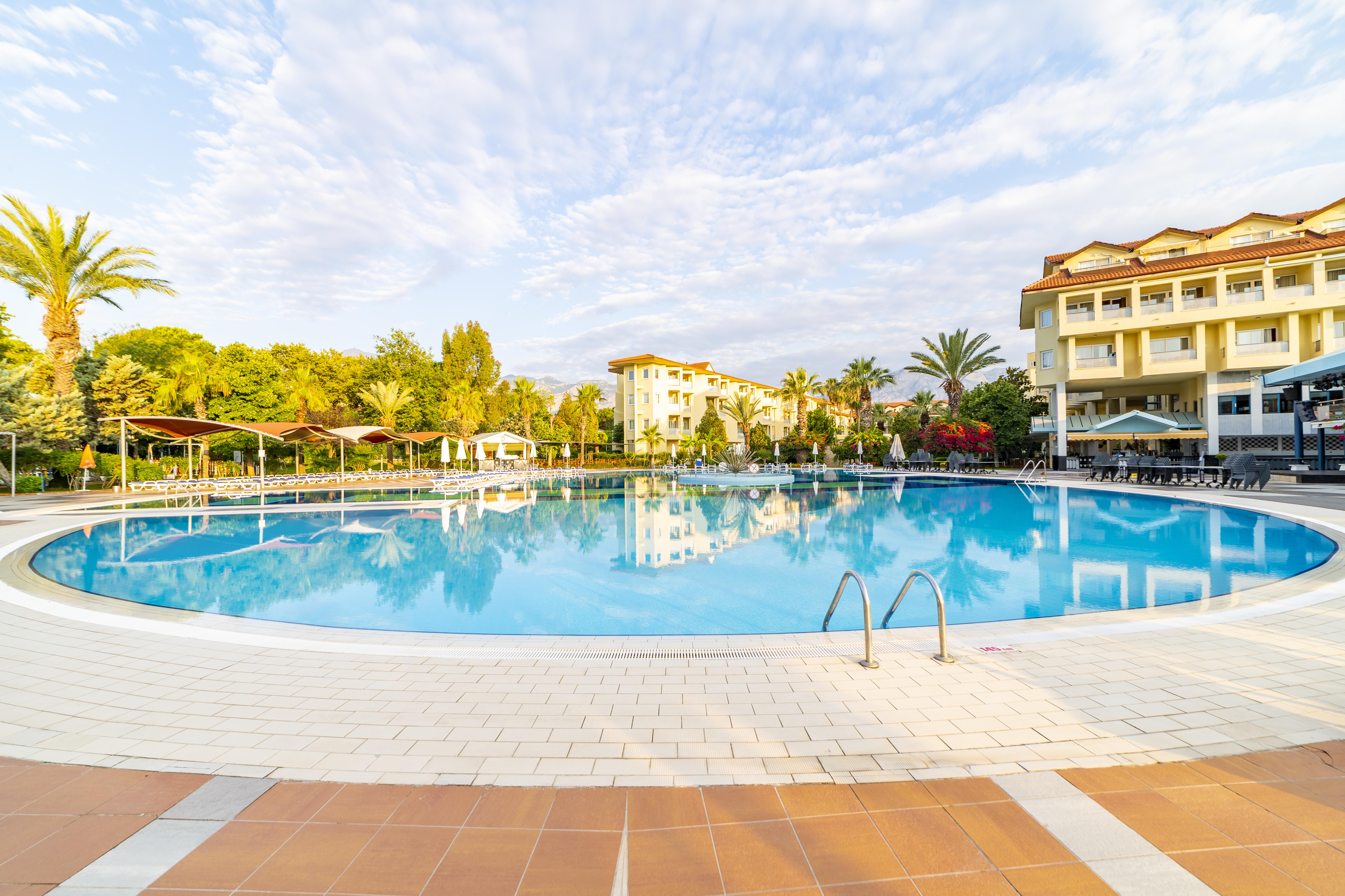 Queen's Park Le Jardin Kemer