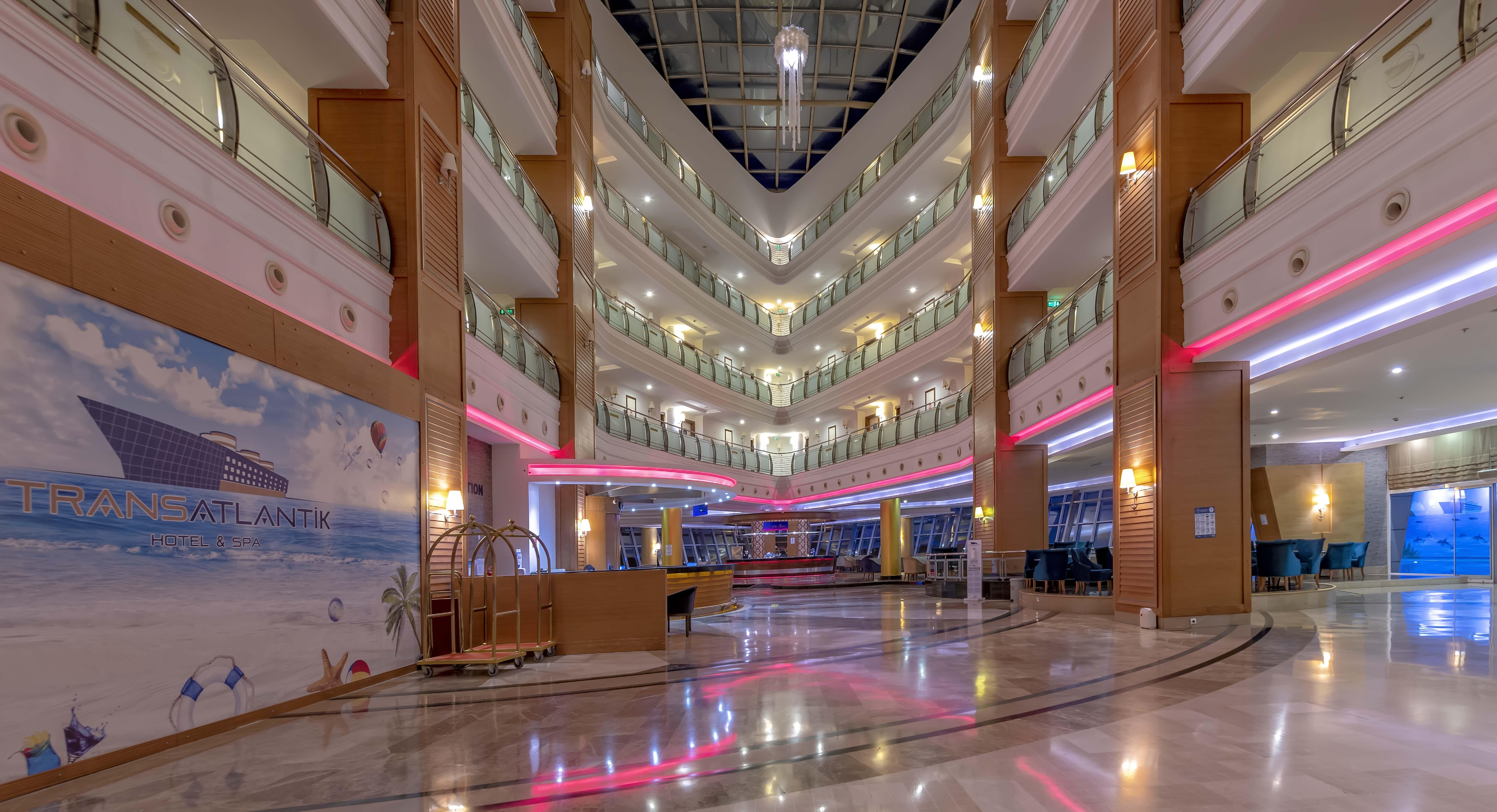 Transatlantik & Hotel